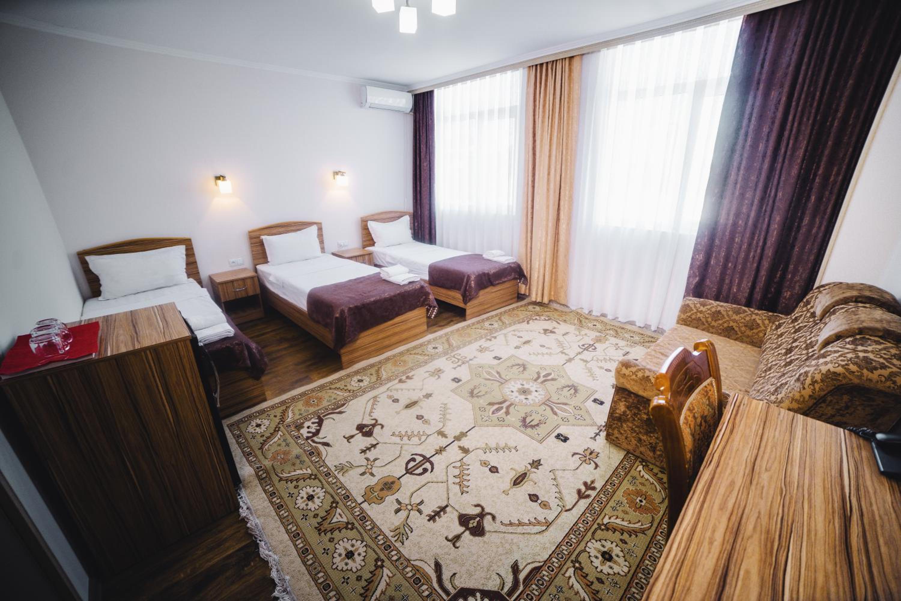Standard Triple Room photo 3