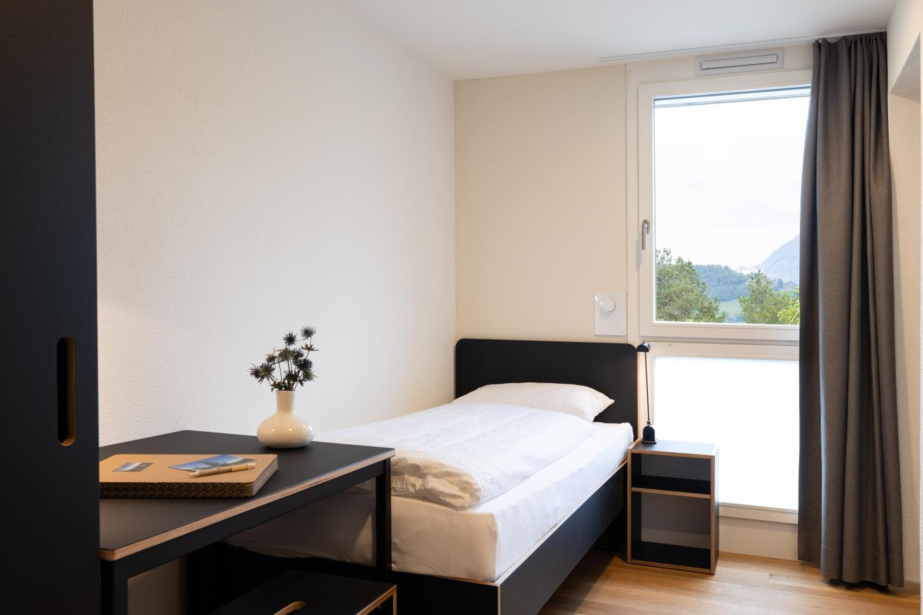 Small Single Room photo 1