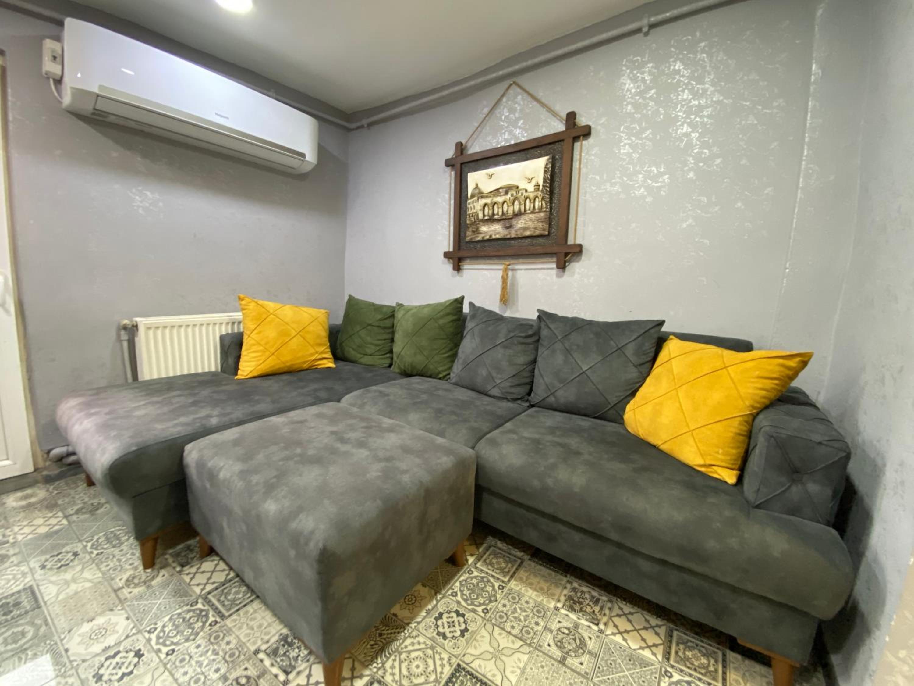 Apartment with Balcony photo 1