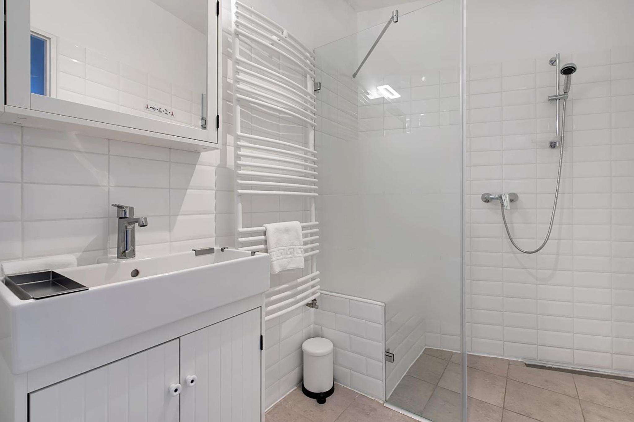 Apartment - Photo 10