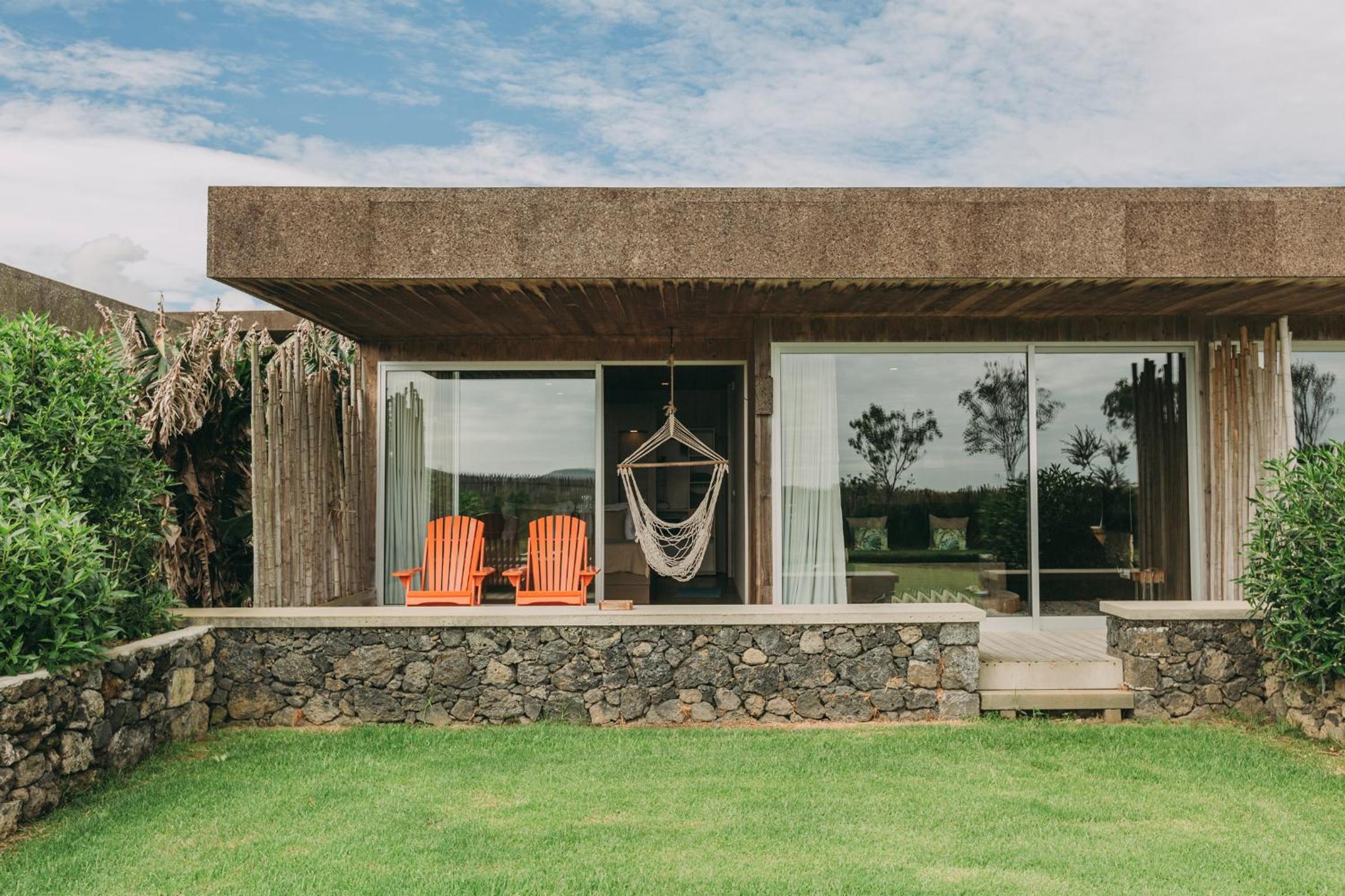 One-Bedroom Villa with Garden View