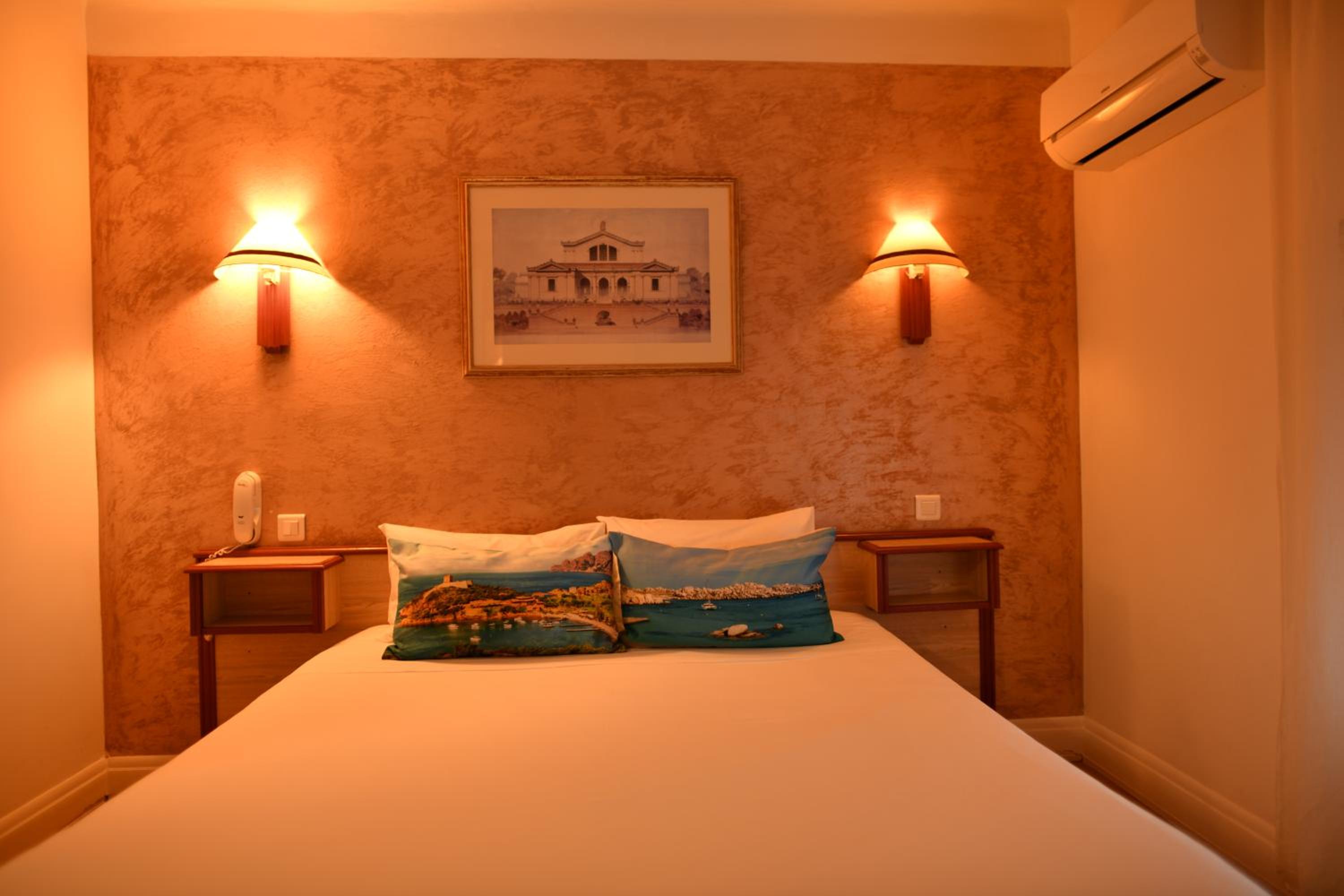 Double Room - Photo 6