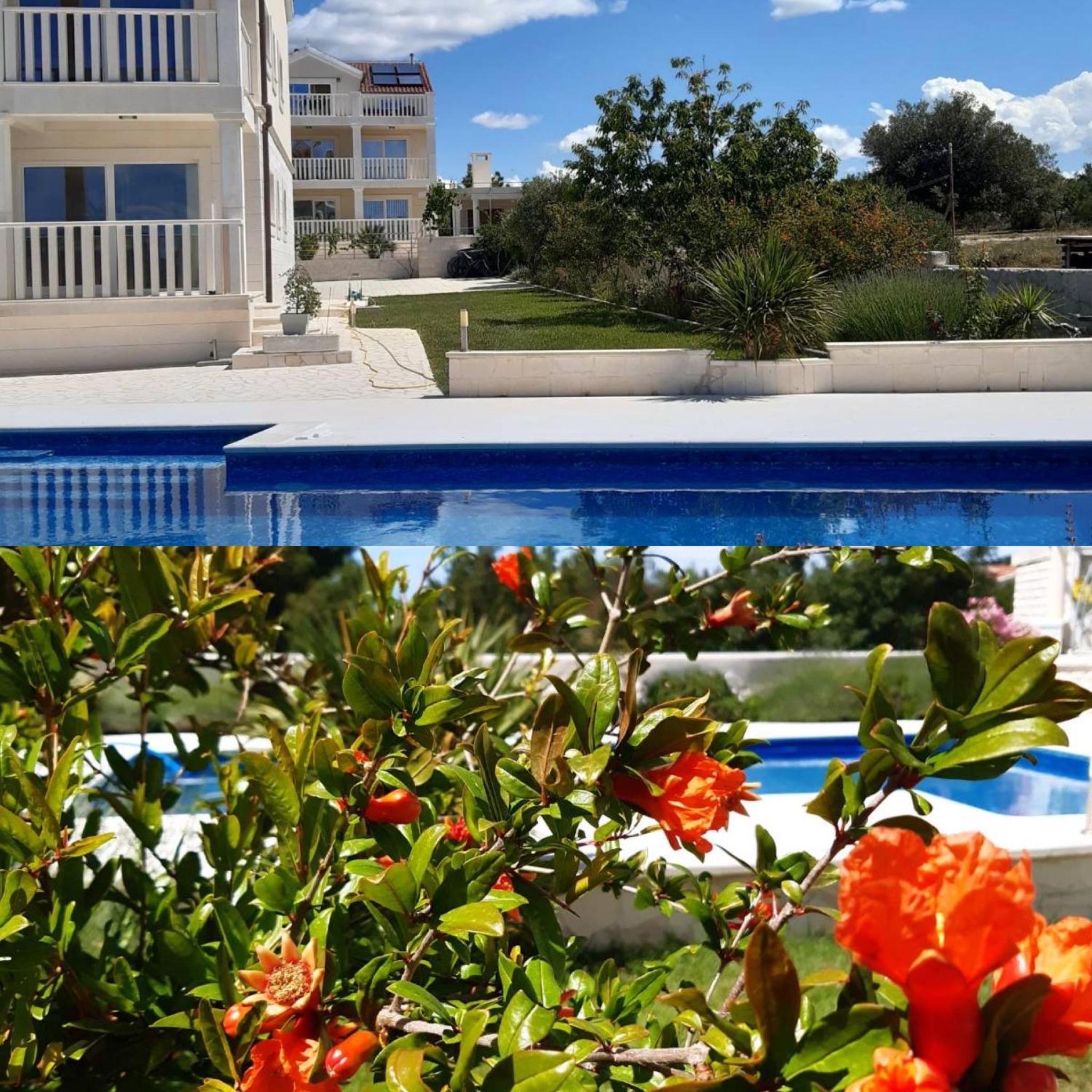 Three-Bedroom Apartment with Balcony photo 2