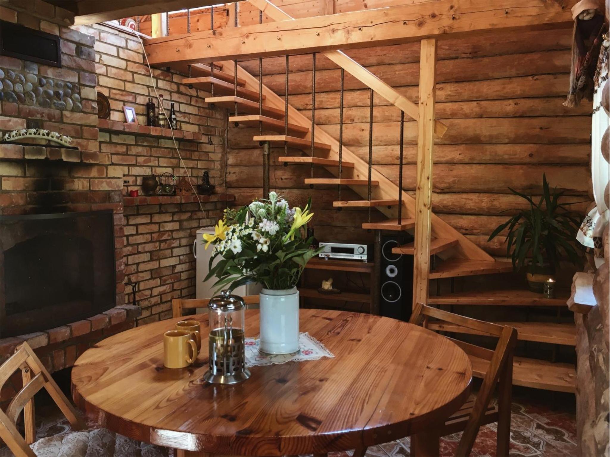 One-Bedroom House - Photo 4