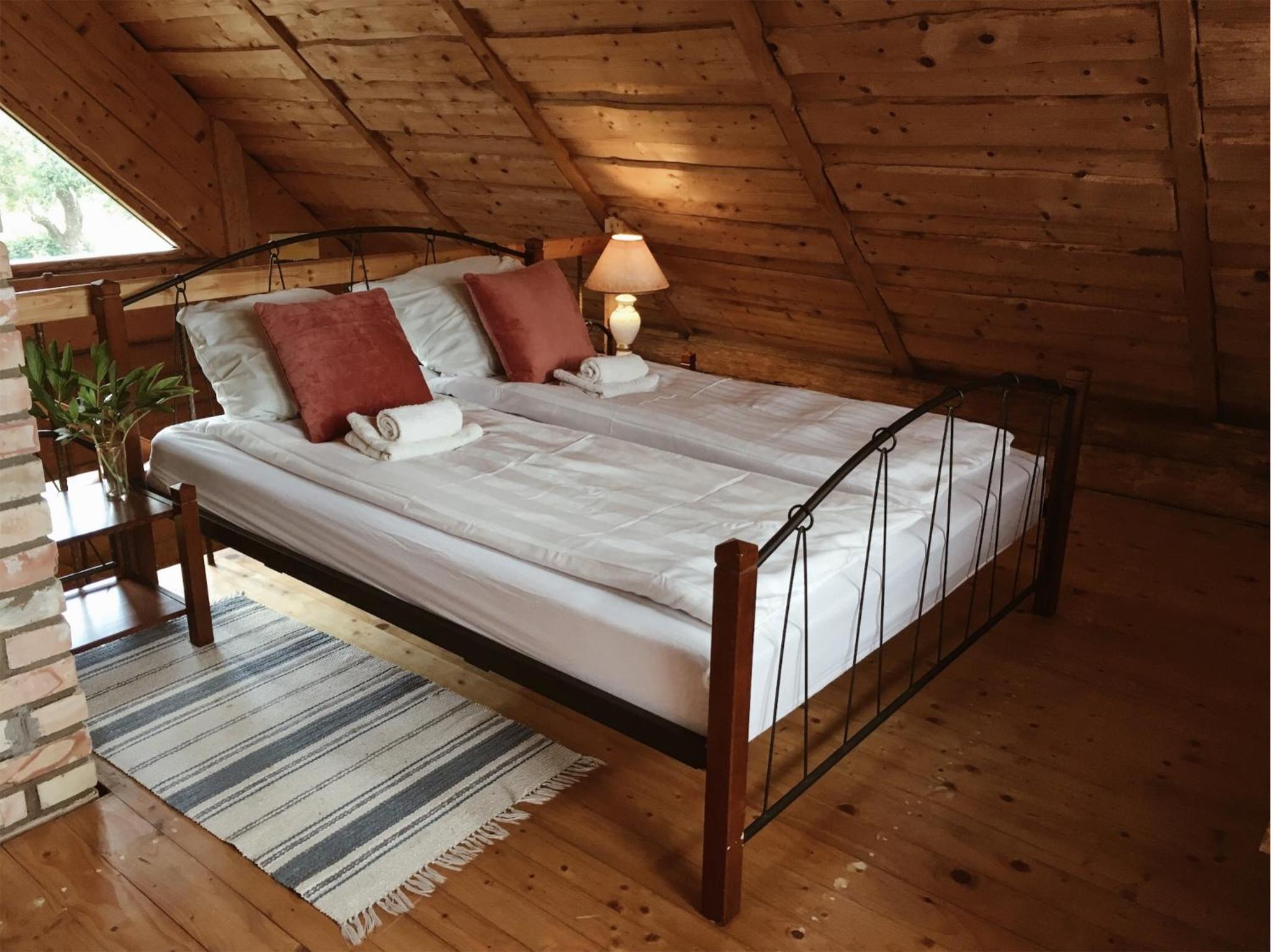 One-Bedroom House - Photo 17