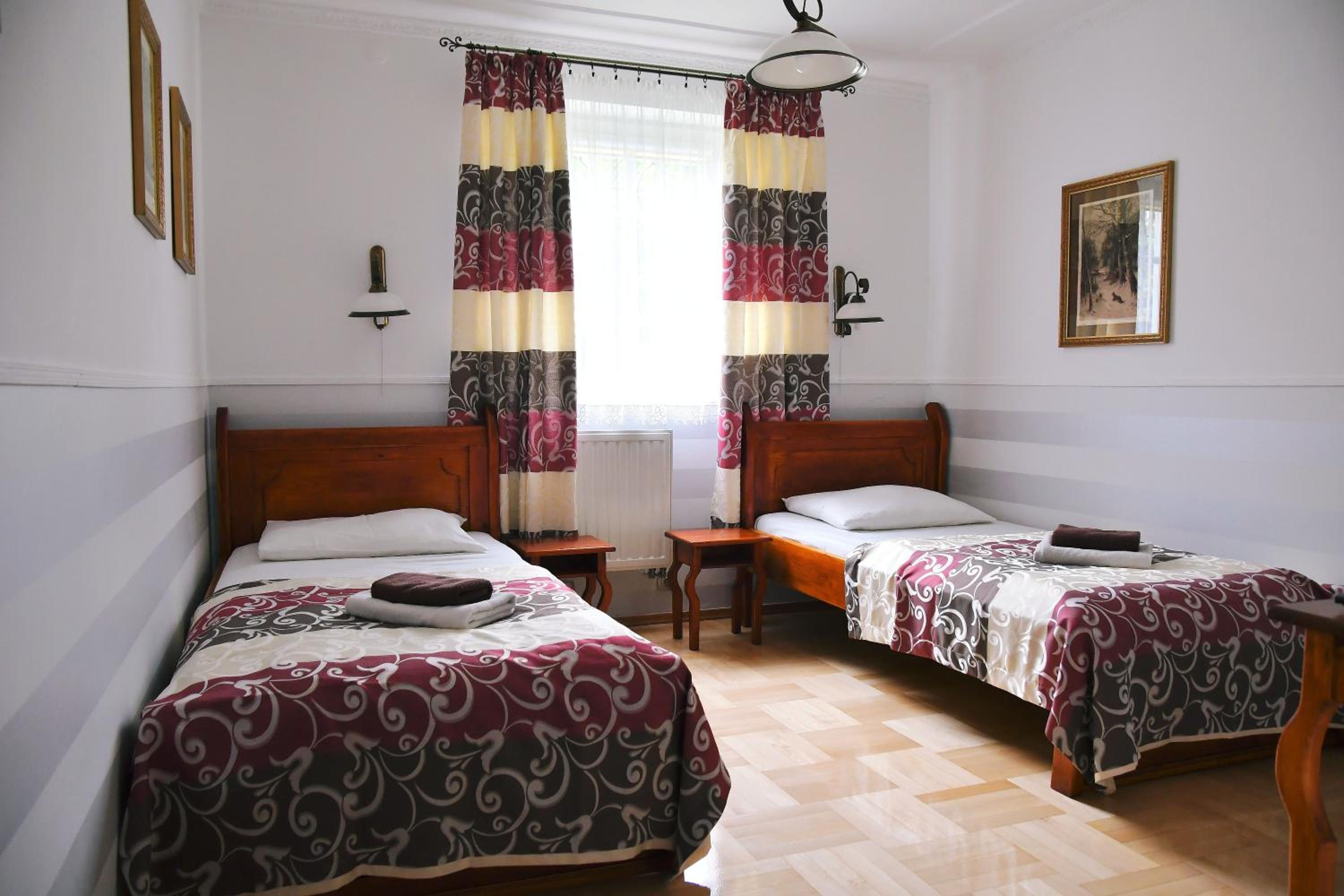 Double or Twin Room - Photo 12