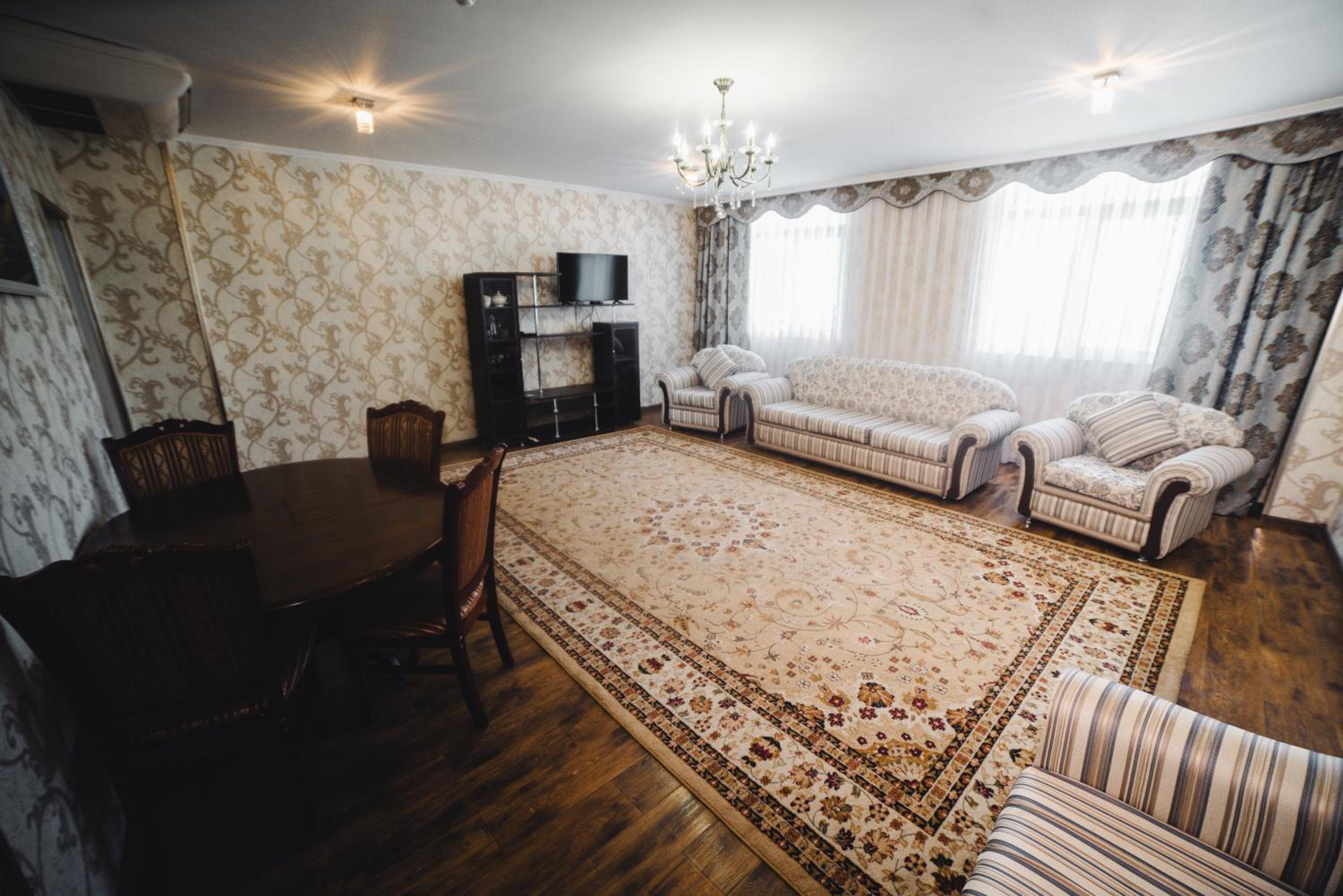 Deluxe Suite photo 3