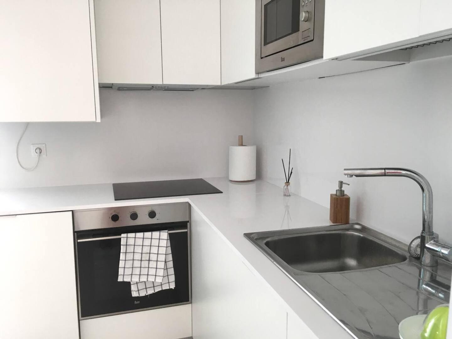 One-Bedroom Apartment - Photo 15