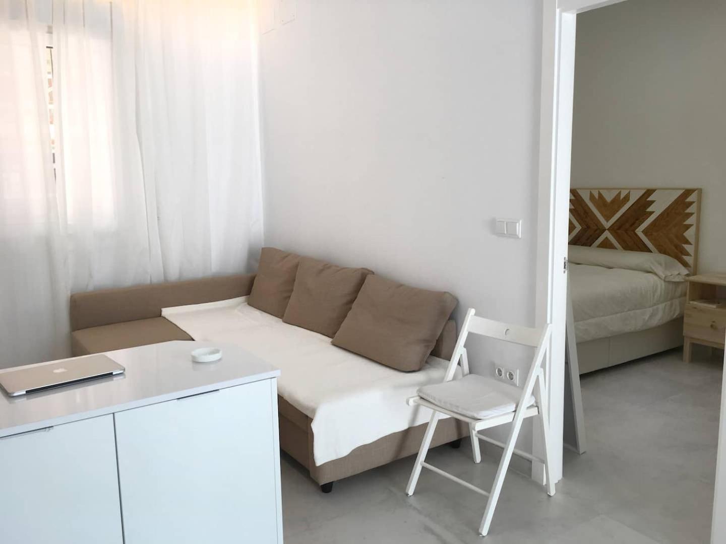 One-Bedroom Apartment - Photo 1