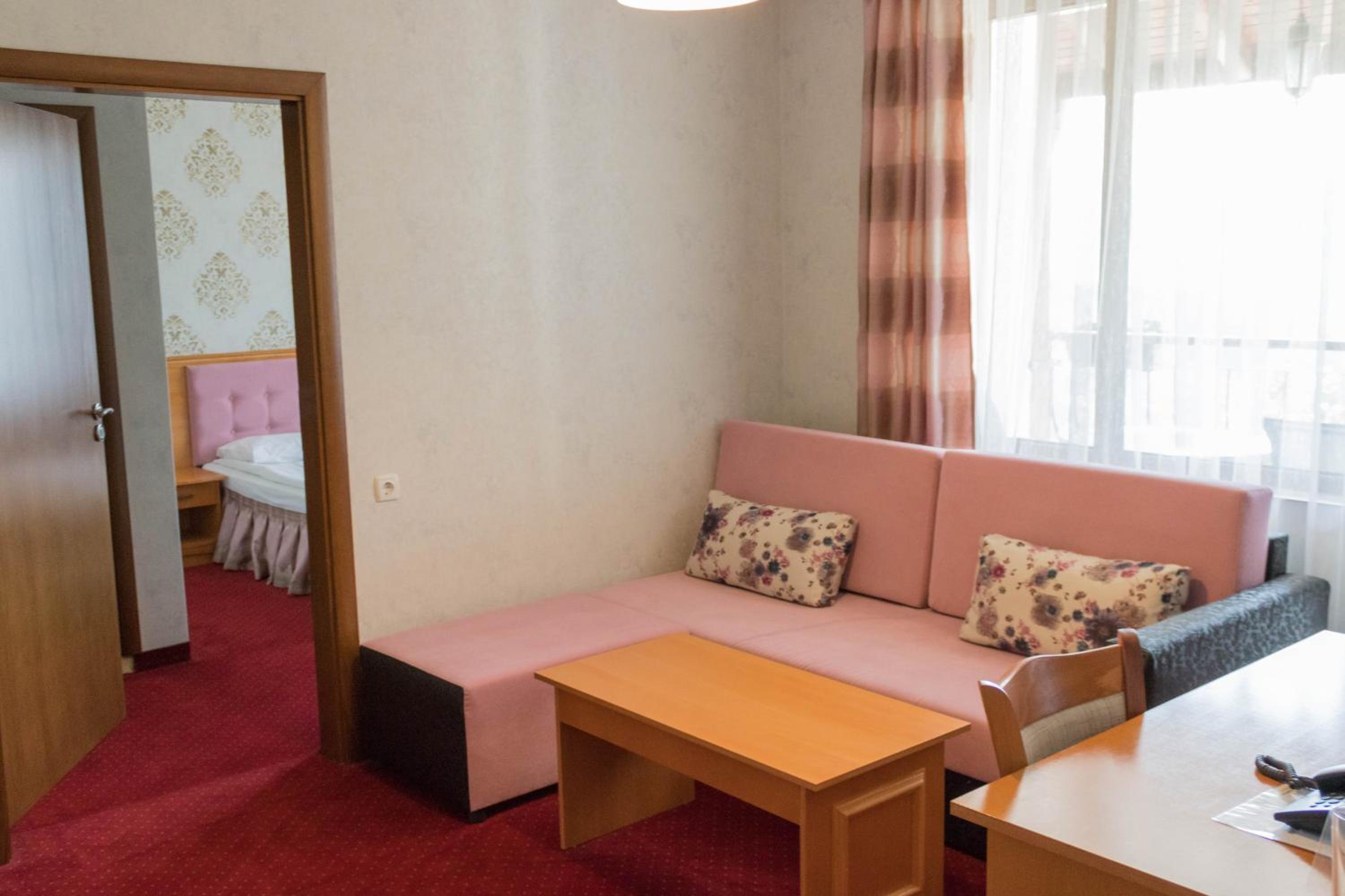 One-Bedroom Suite photo 1