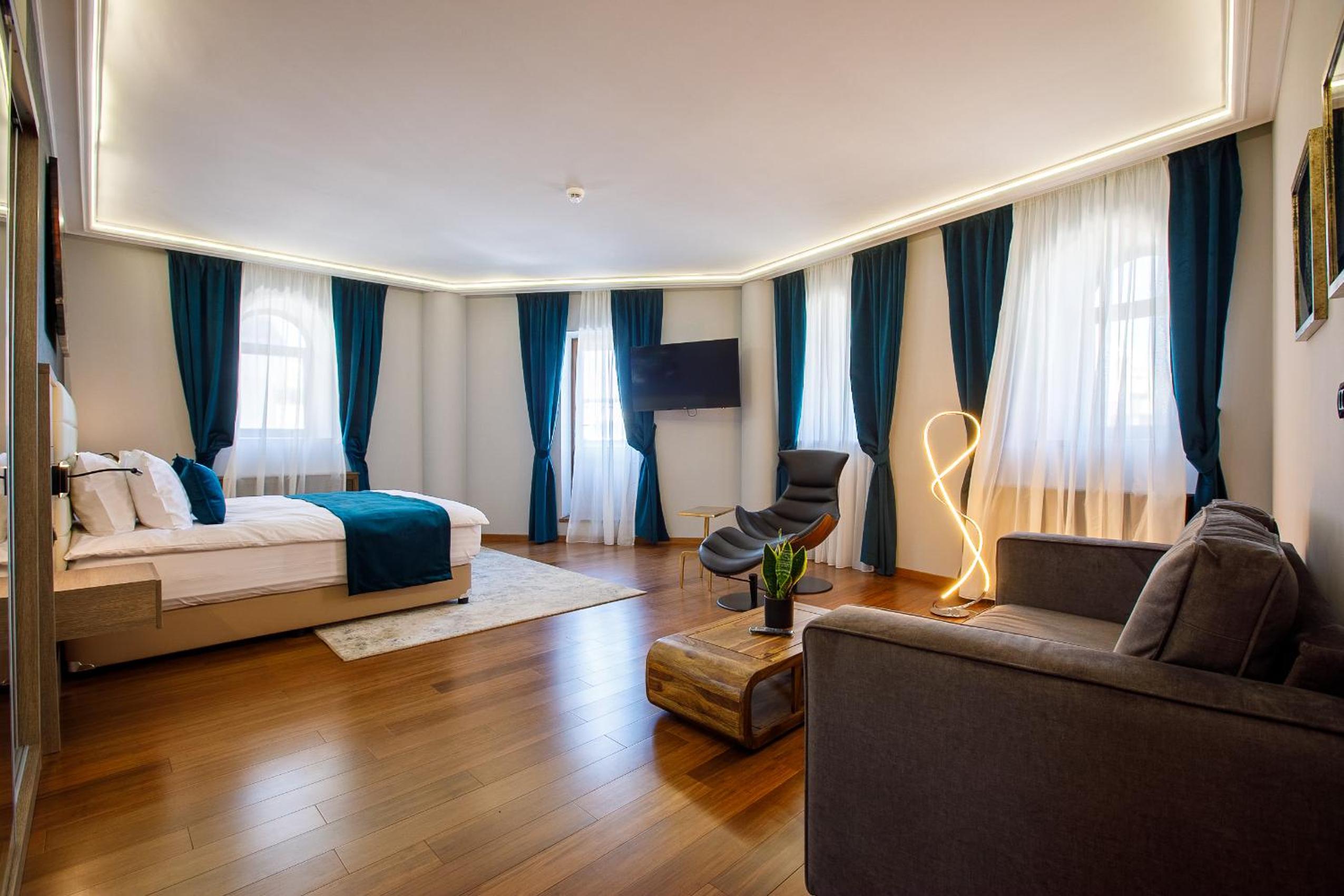Suite with Balcony