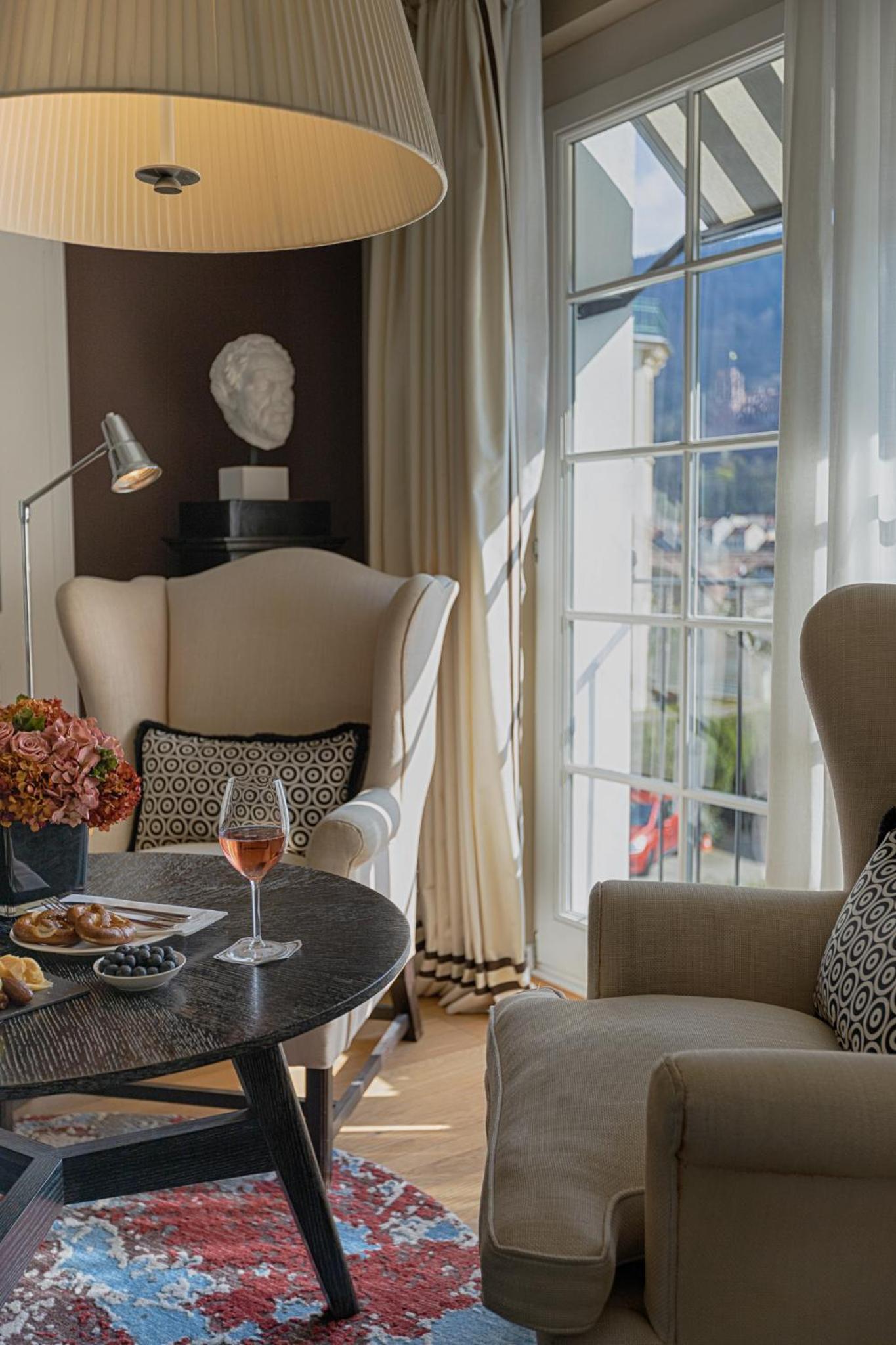 Deluxe Suite photo 3