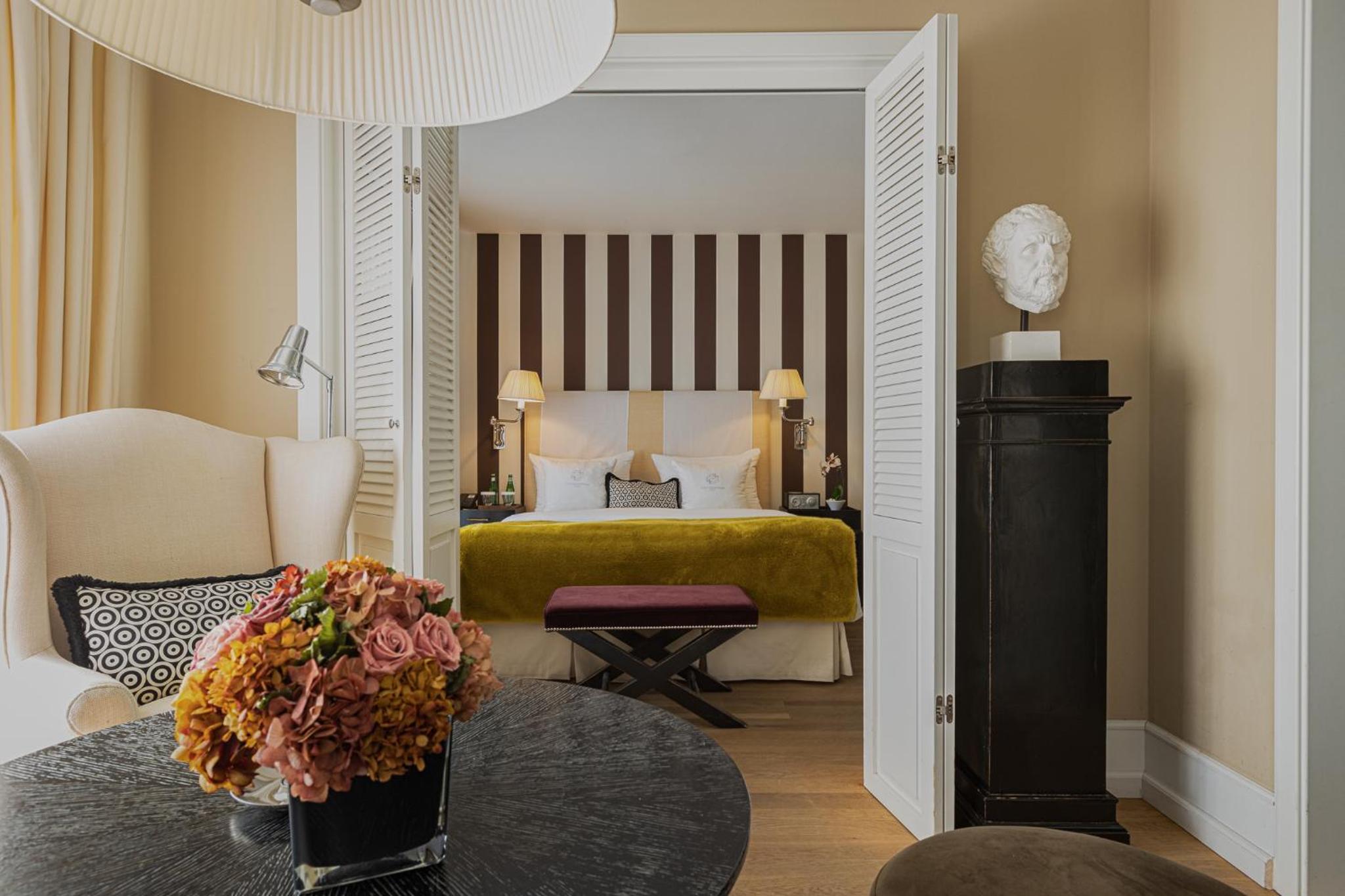 Deluxe Suite
