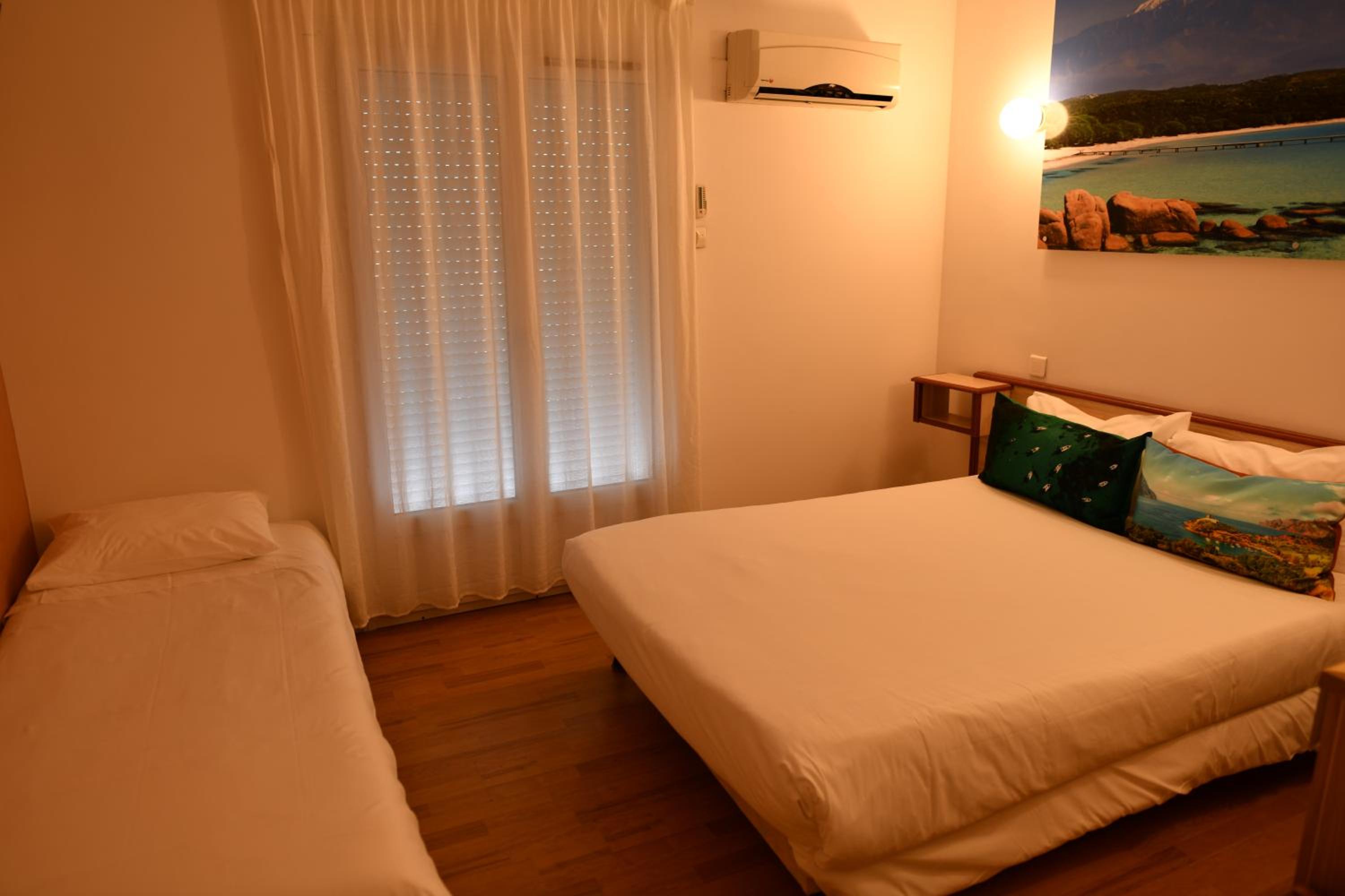 Triple Room - Photo 2