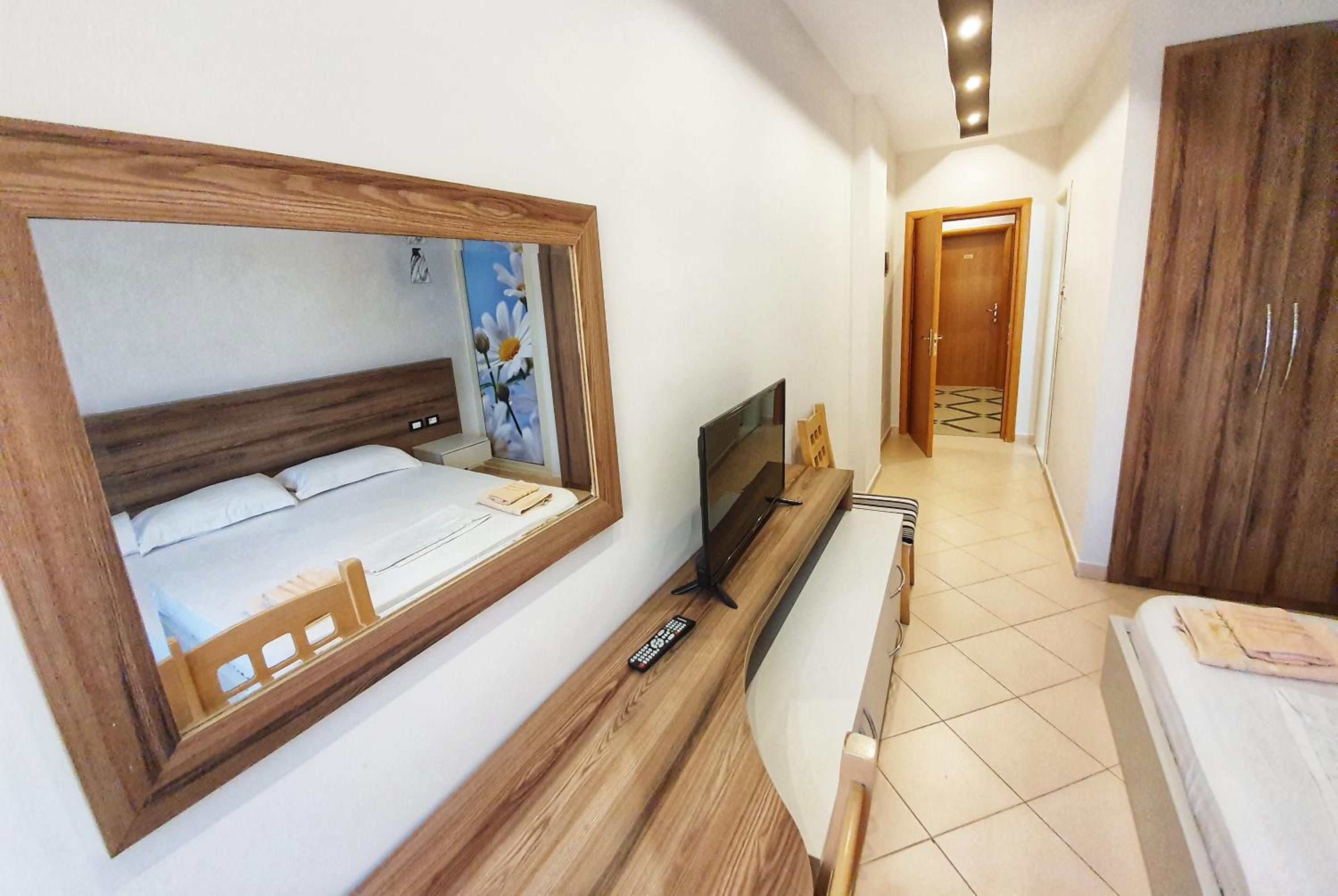 Deluxe Triple Room photo 3