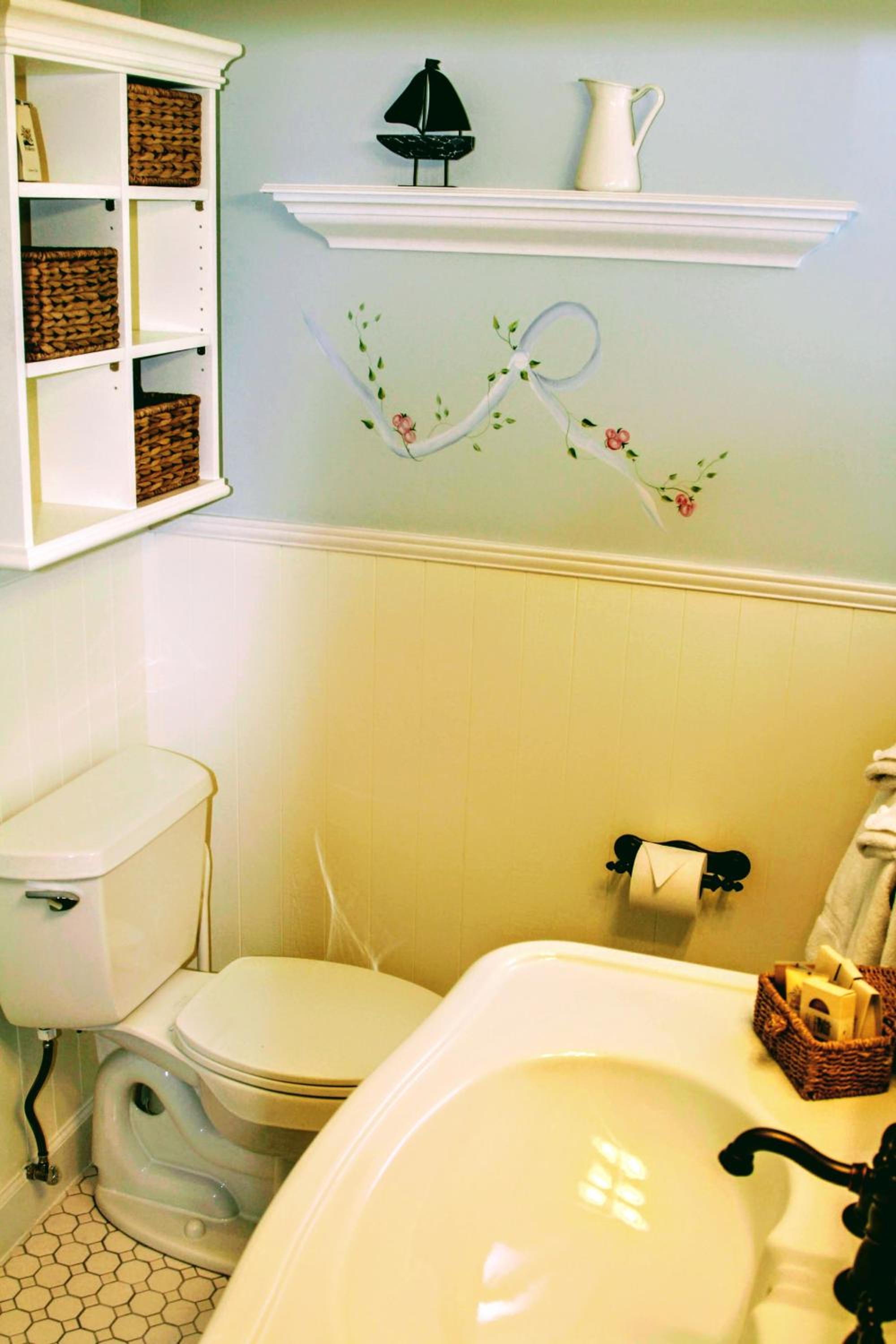 French Country Two-Bedroom - Photo 13
