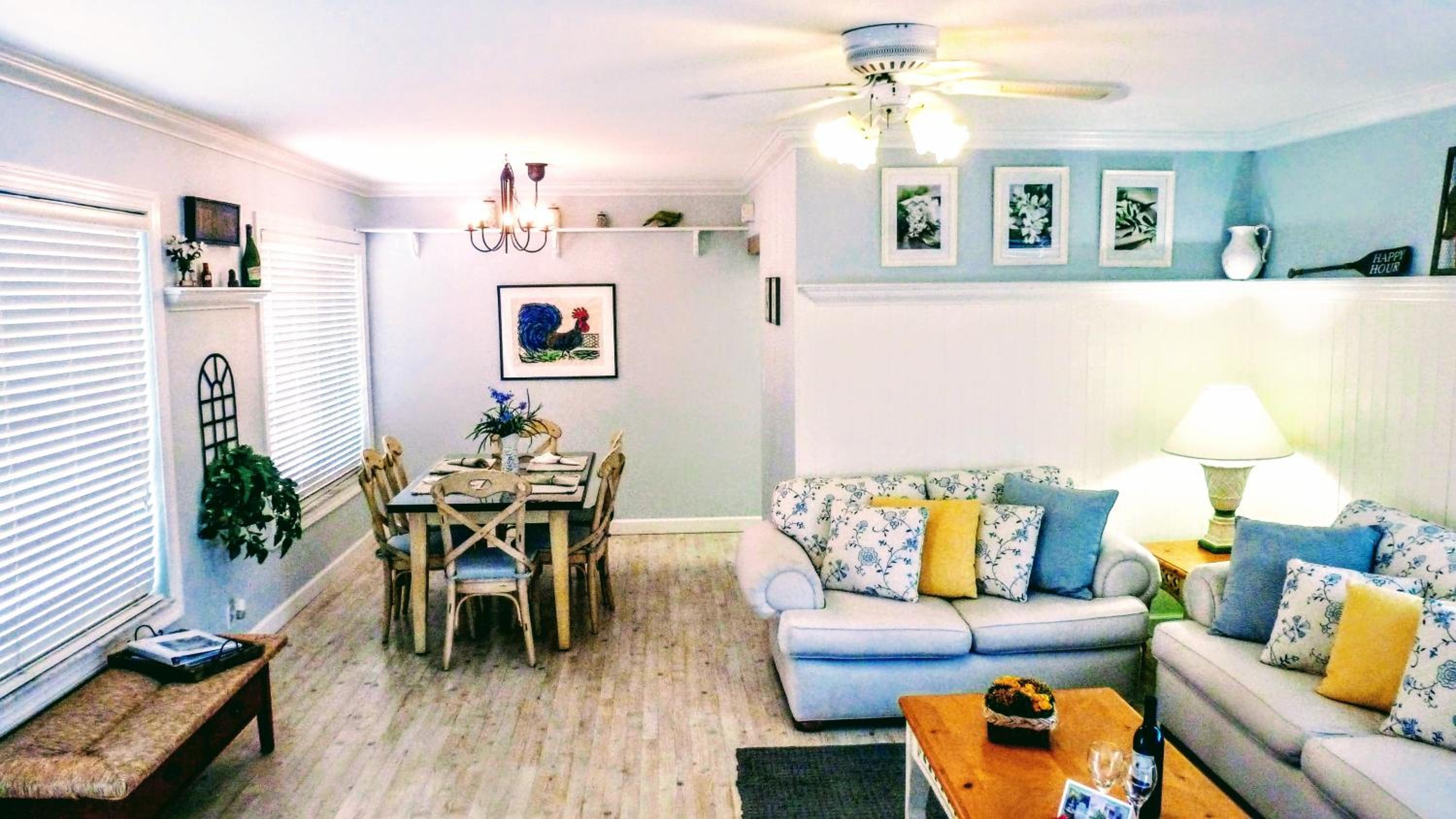 French Country Two-Bedroom - Photo 6