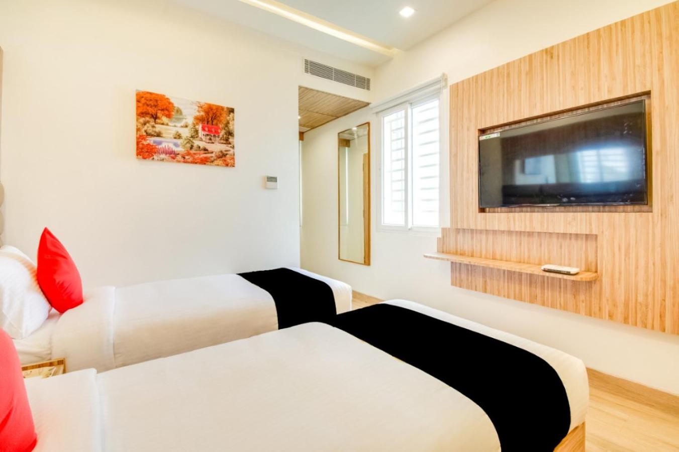 Deluxe Double or Twin Room - Photo 1
