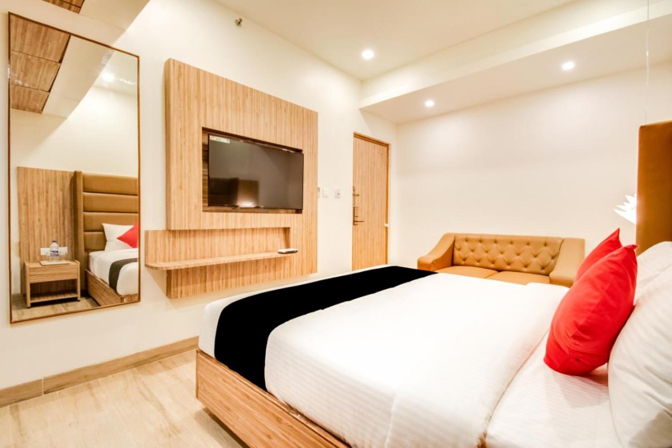 Suite - Photo 4
