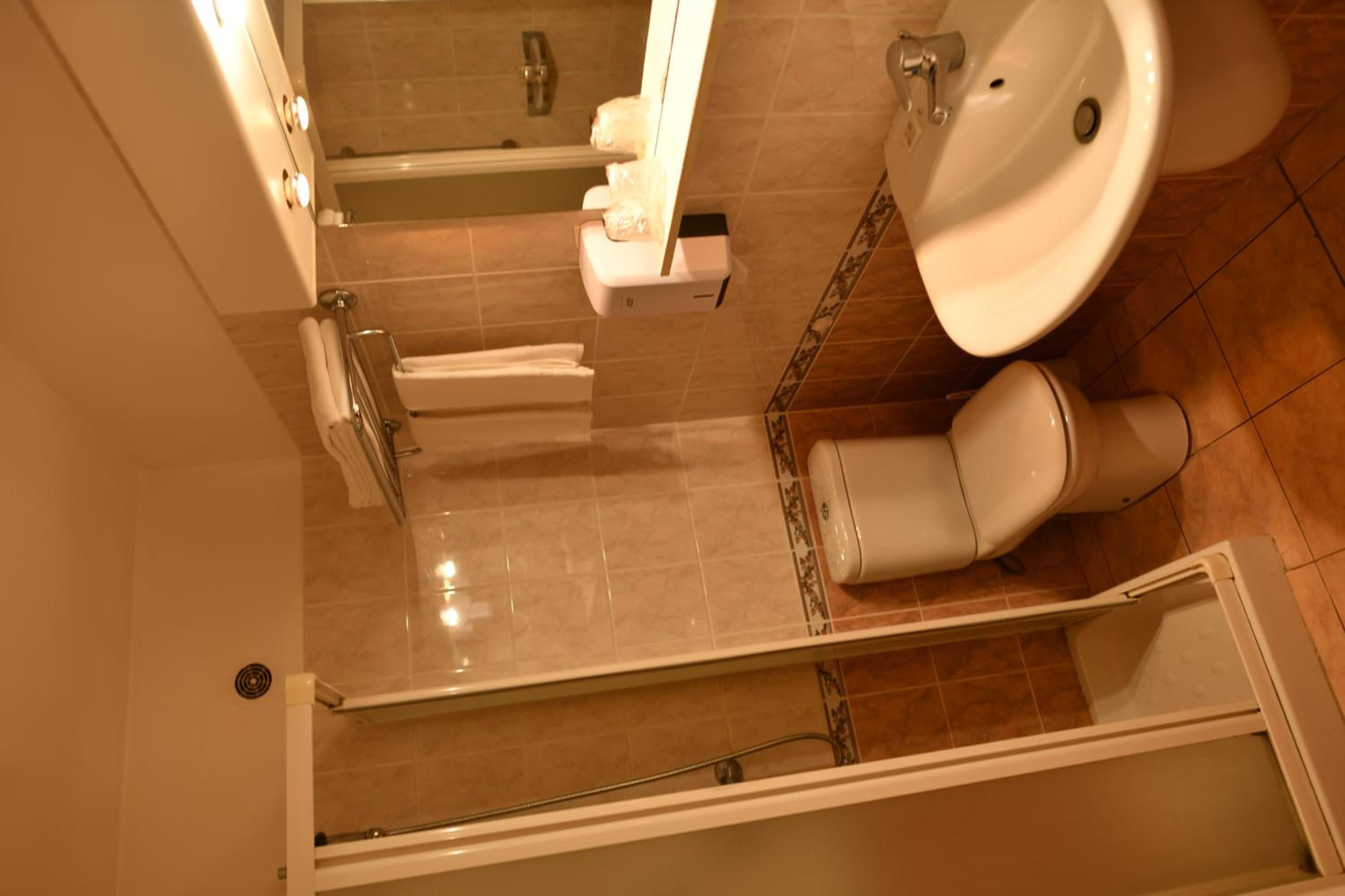 Triple Room - Photo 5