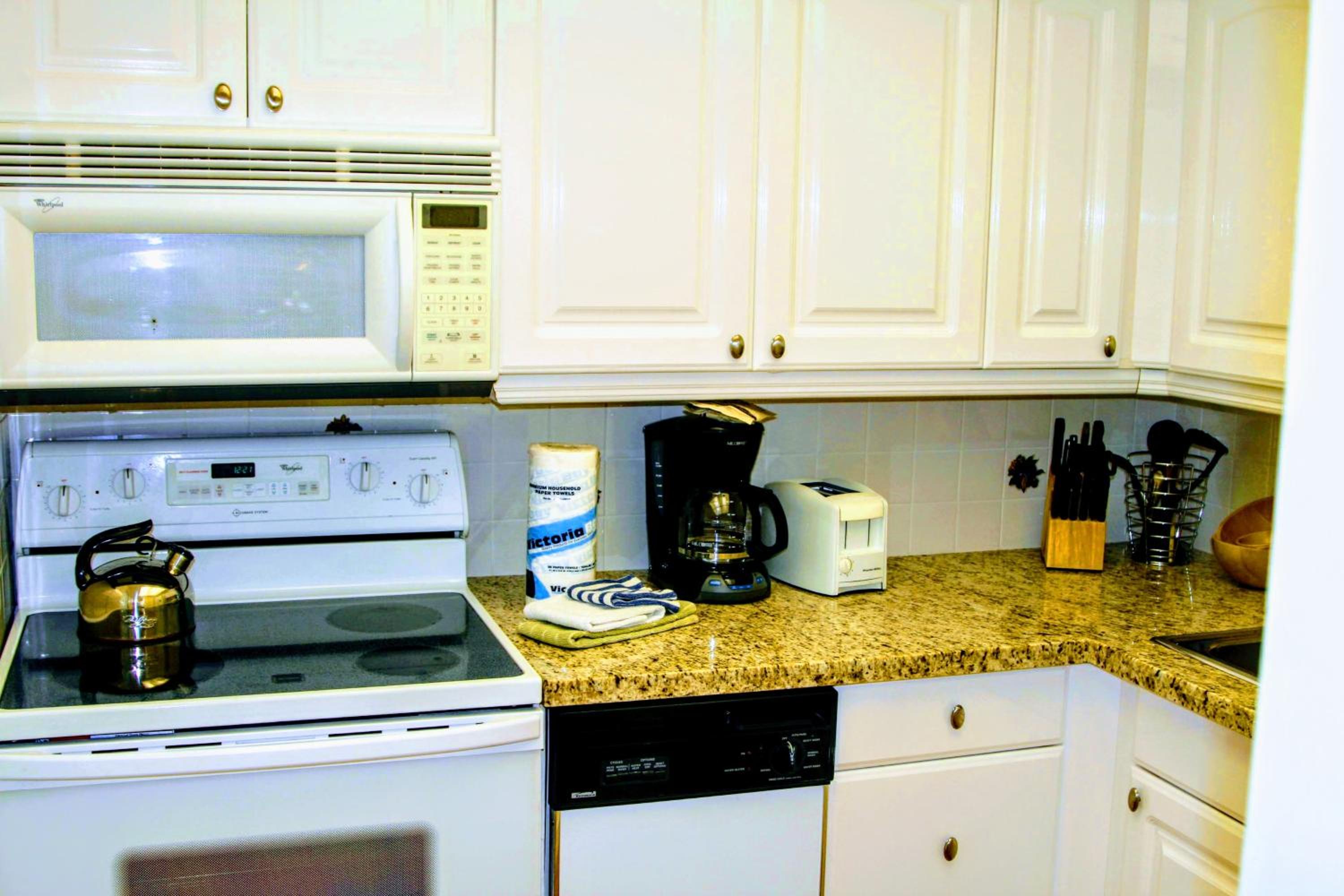 Island Delight Two-Bedroom - Photo 2