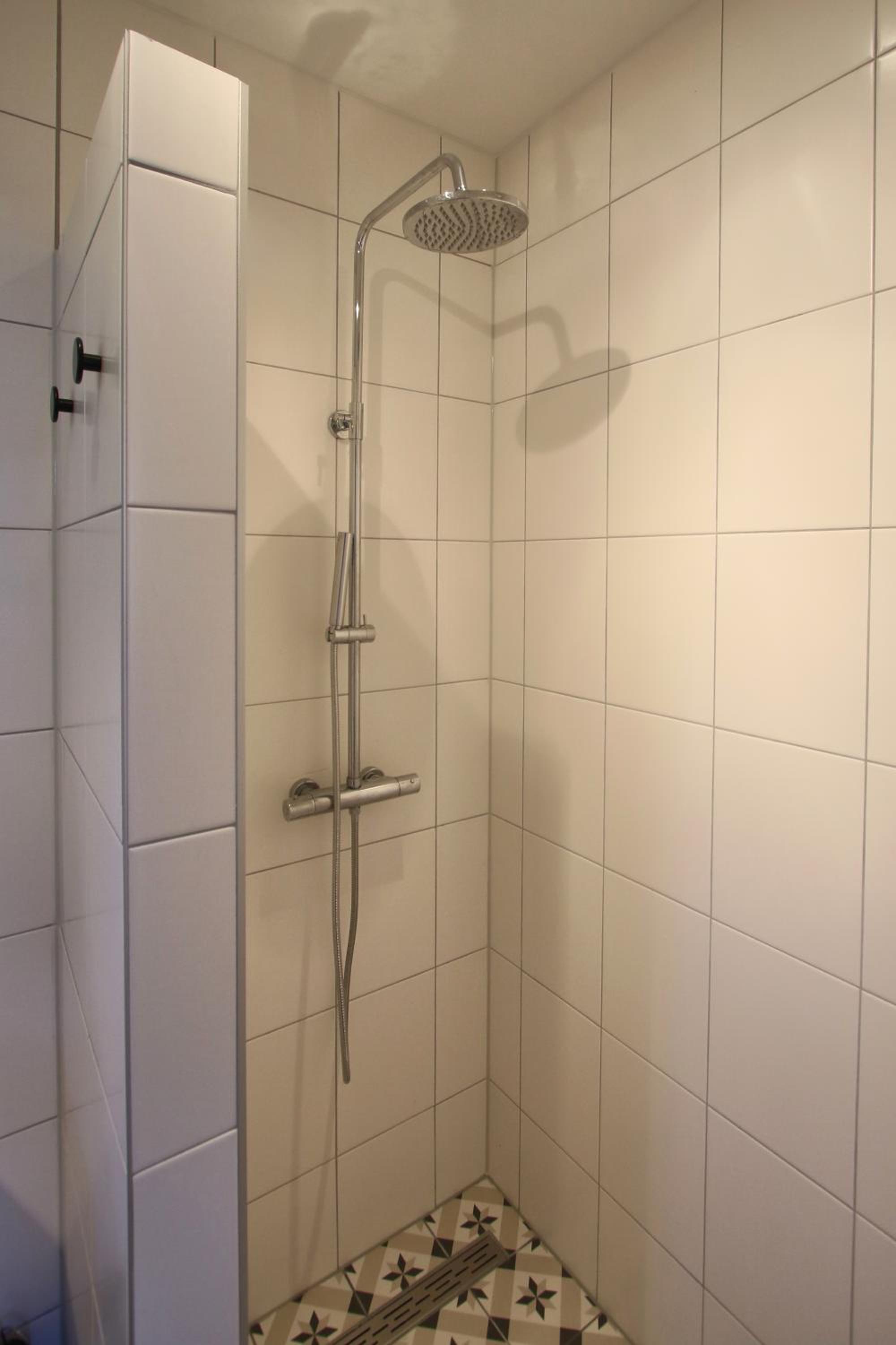Deluxe King Room - Photo 3