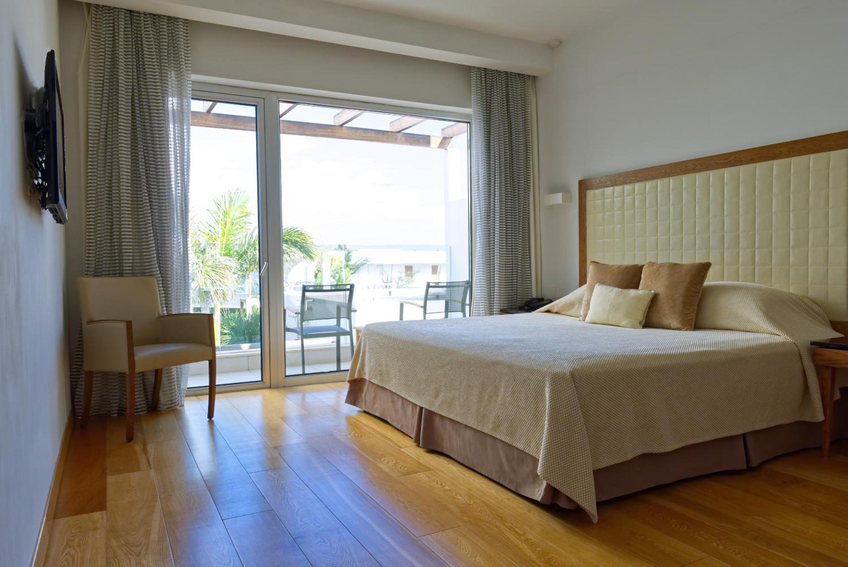 Duplex Suite with Outdoor Jacuzzi