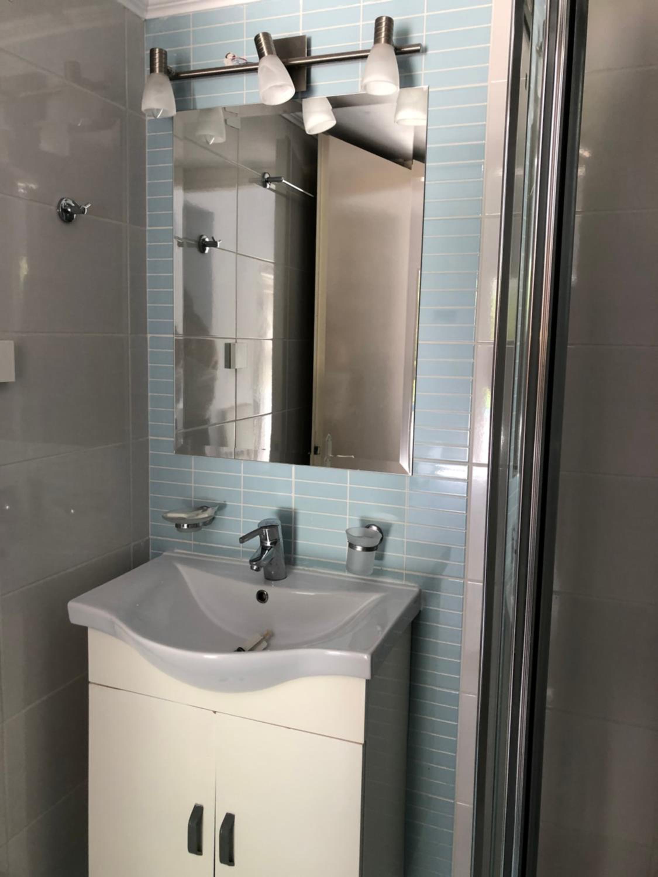 Budget Double or Twin Room photo 3