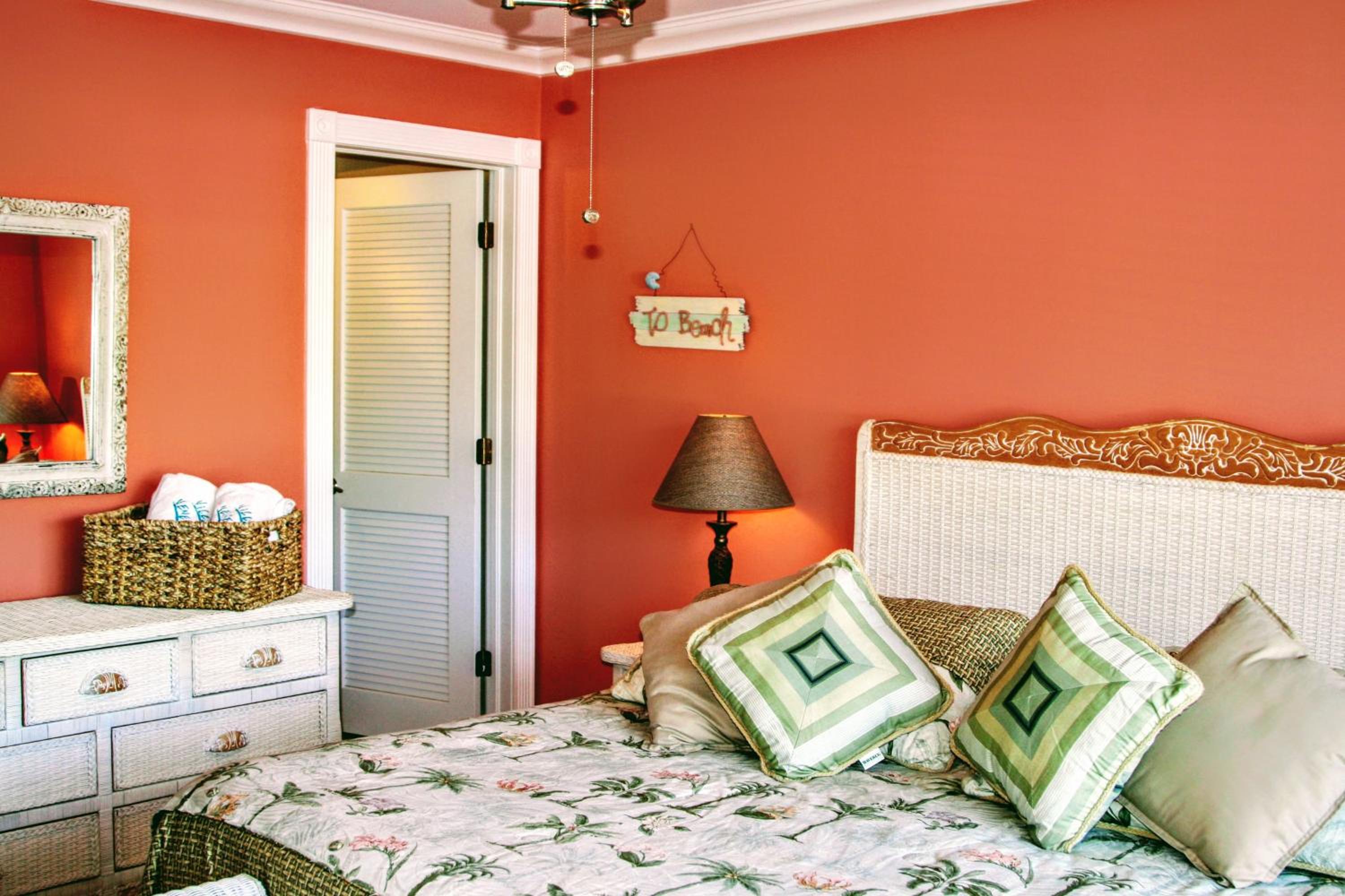 Floridian Two-Bedroom - Photo 15