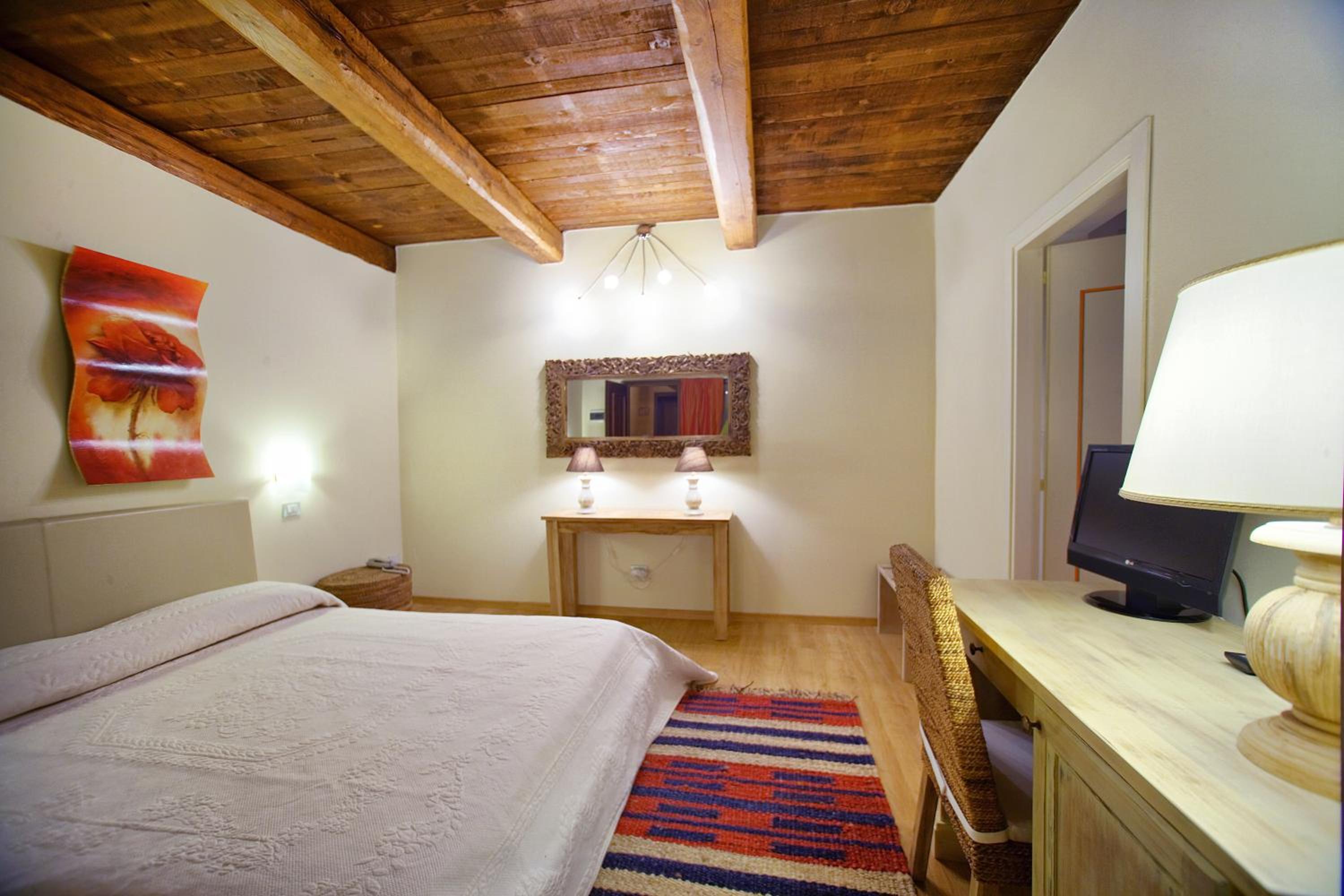 Economy Double Room photo 1