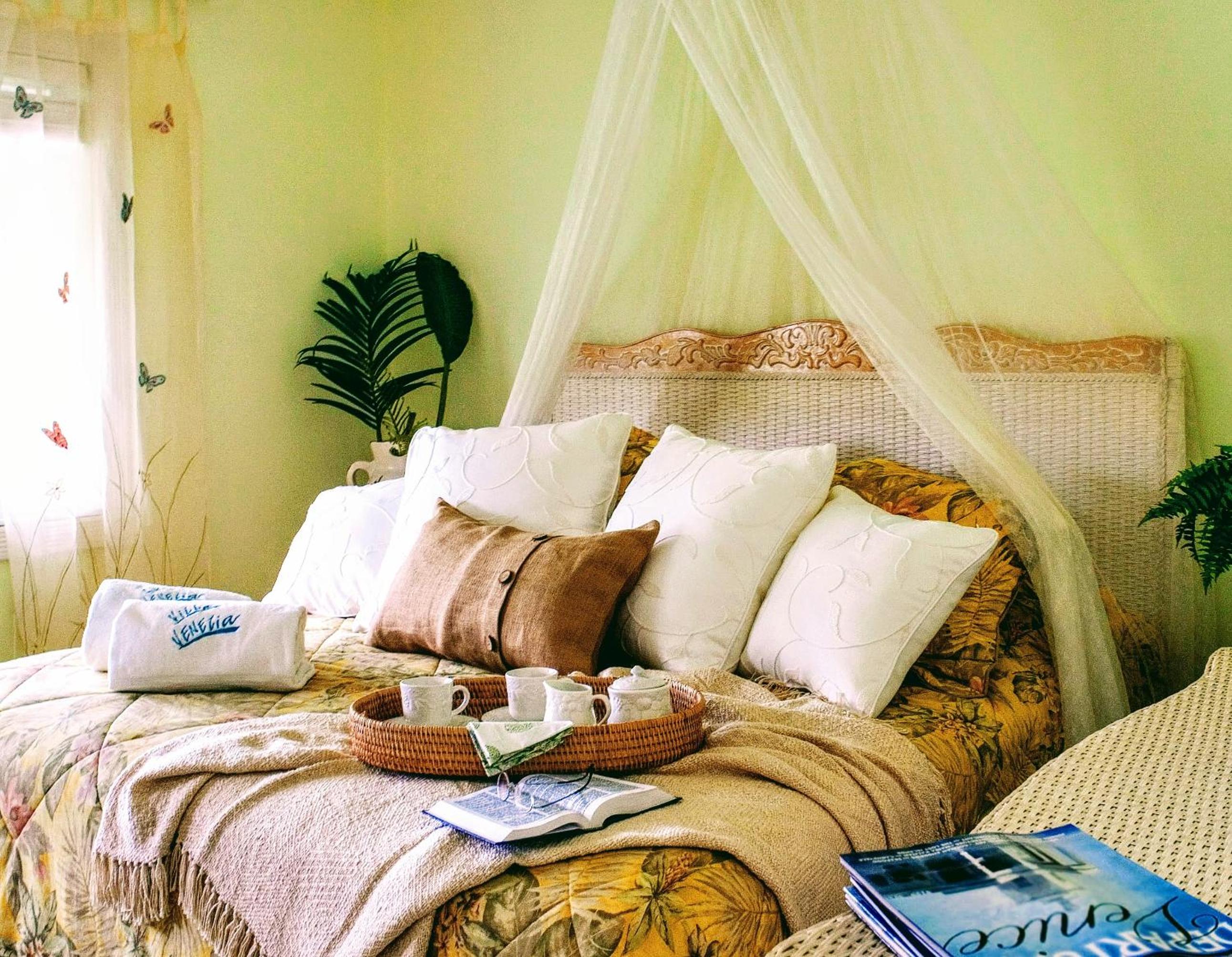 Key West One-Bedroom - Photo 3