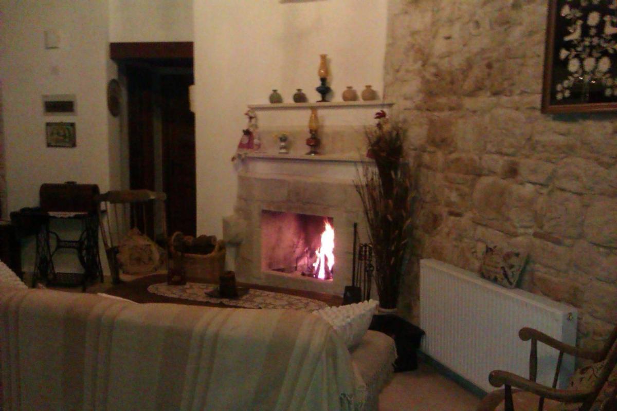 One-Bedroom House photo 1