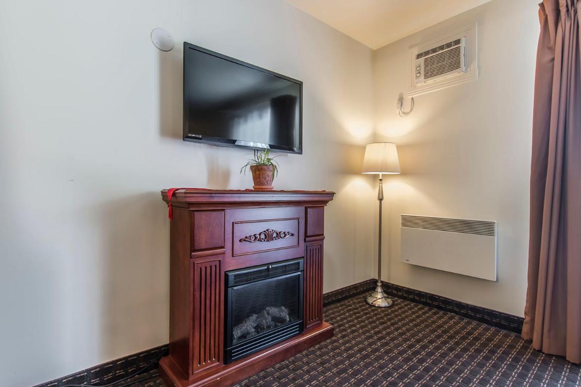 Queen Suite photo 2