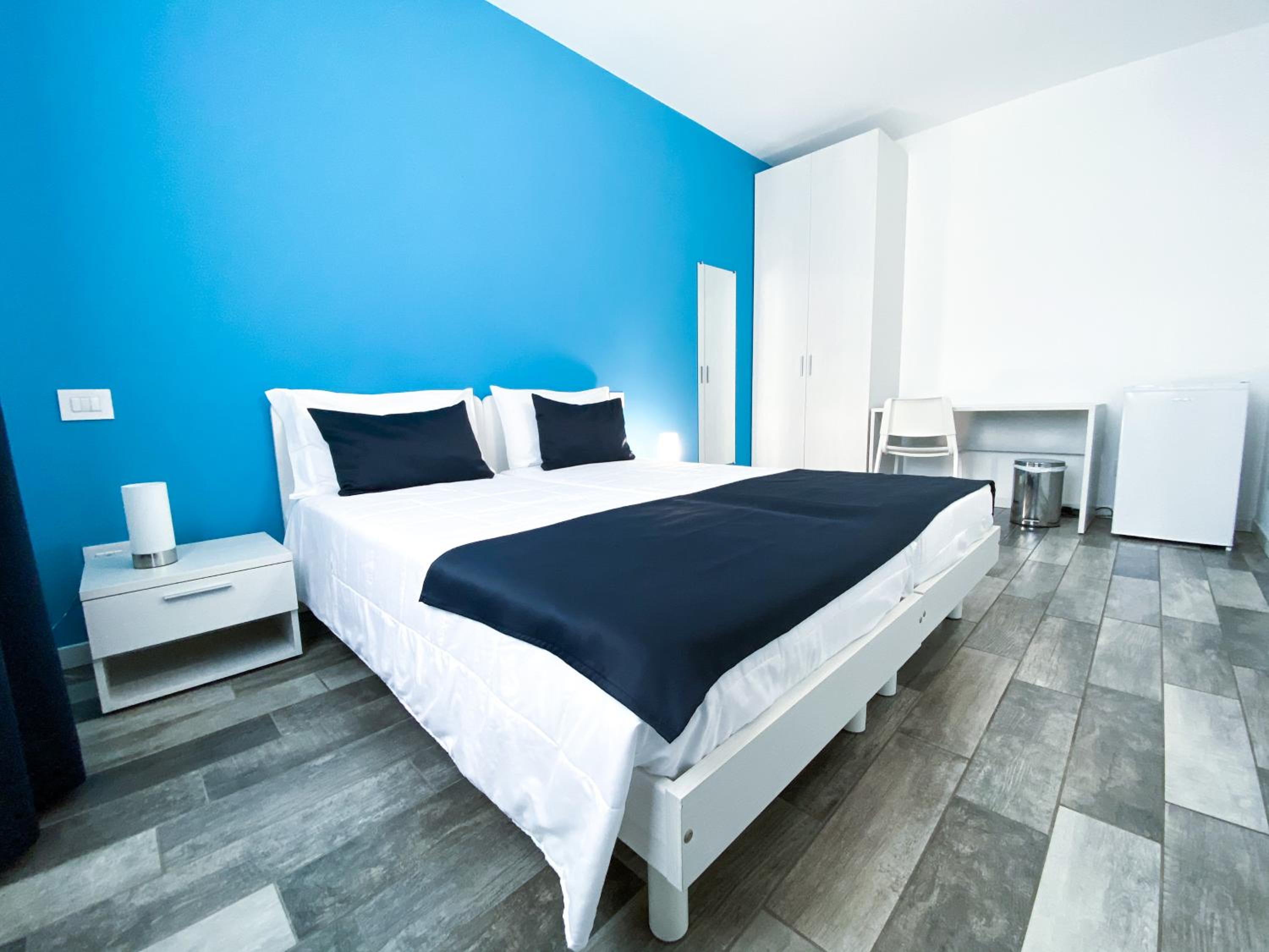 Double or Twin Room - Photo 7