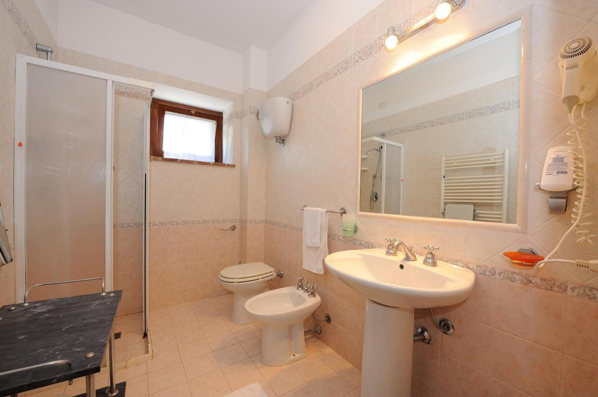 Two-Bedroom Apartment - Photo 18