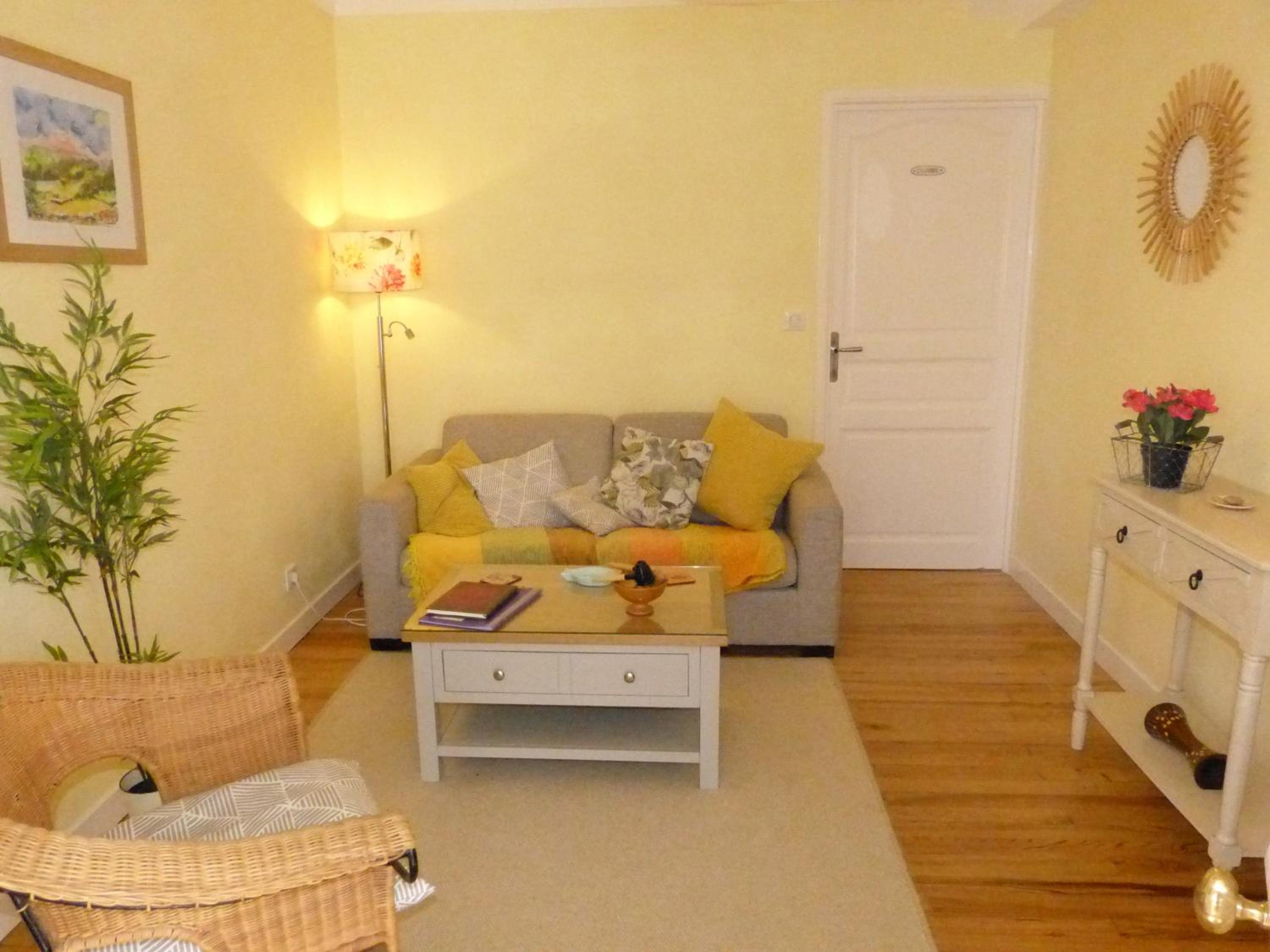 Apartment with Terrace photo 3