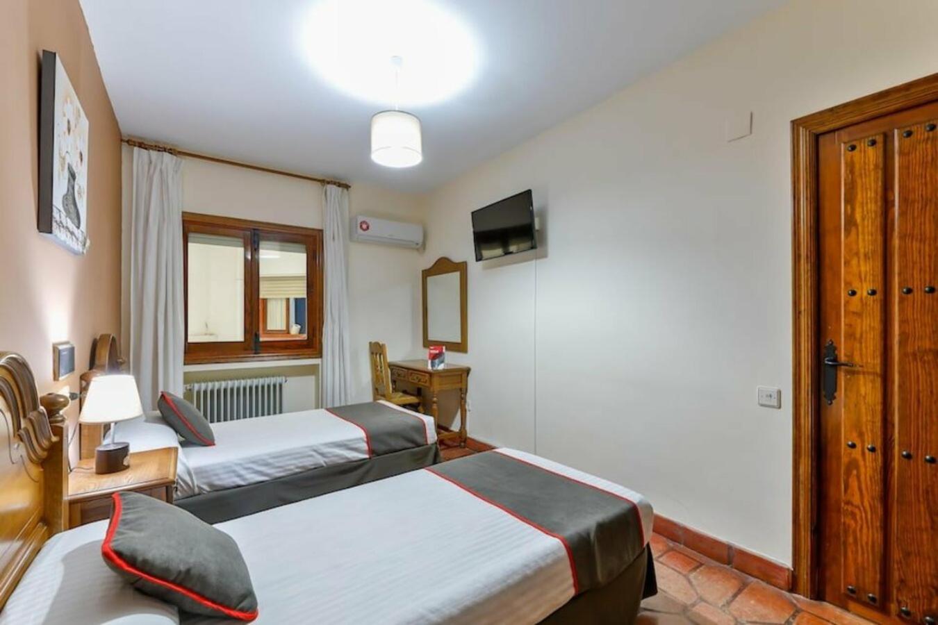 Twin Room photo 2