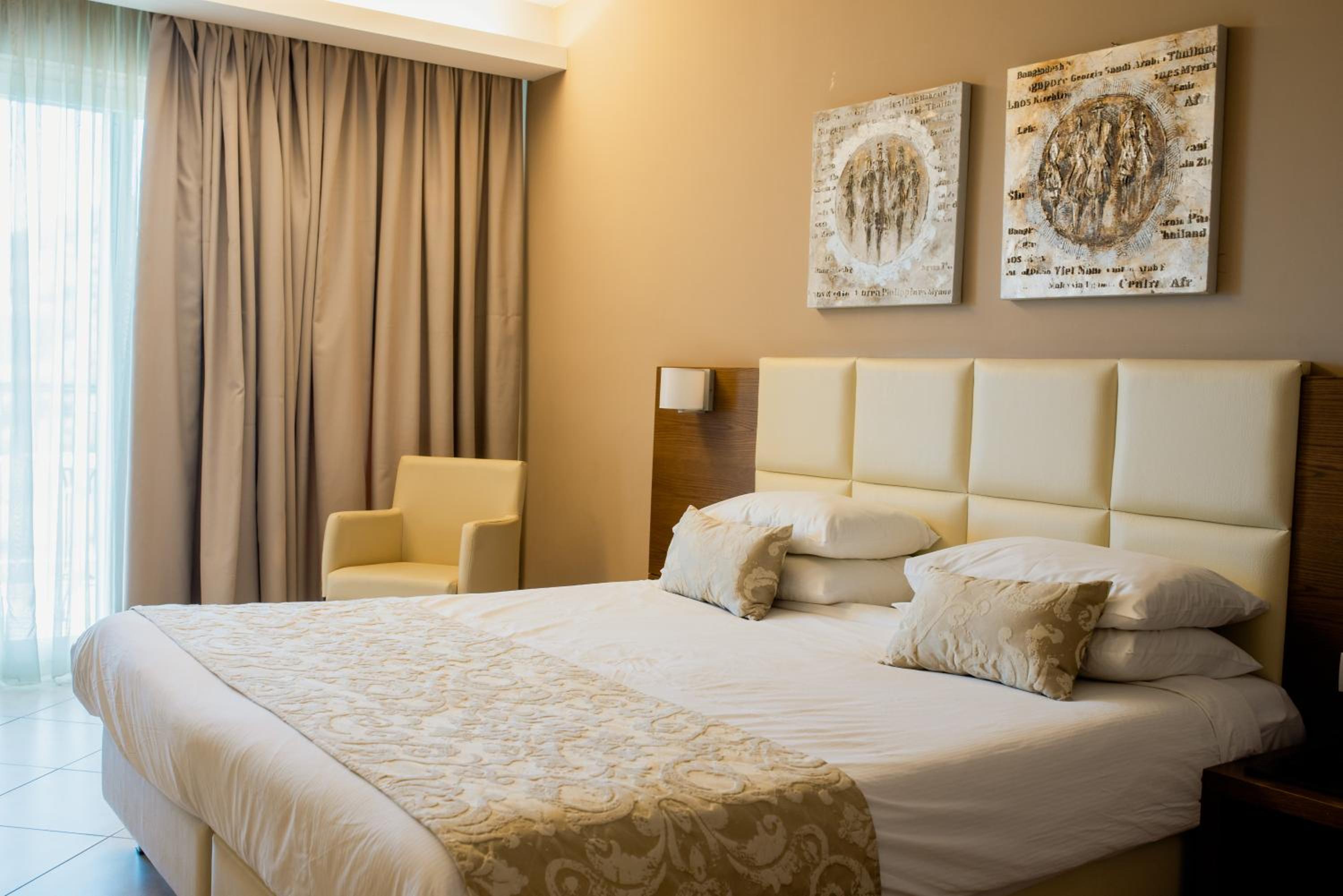 Deluxe Double Room - Photo 6