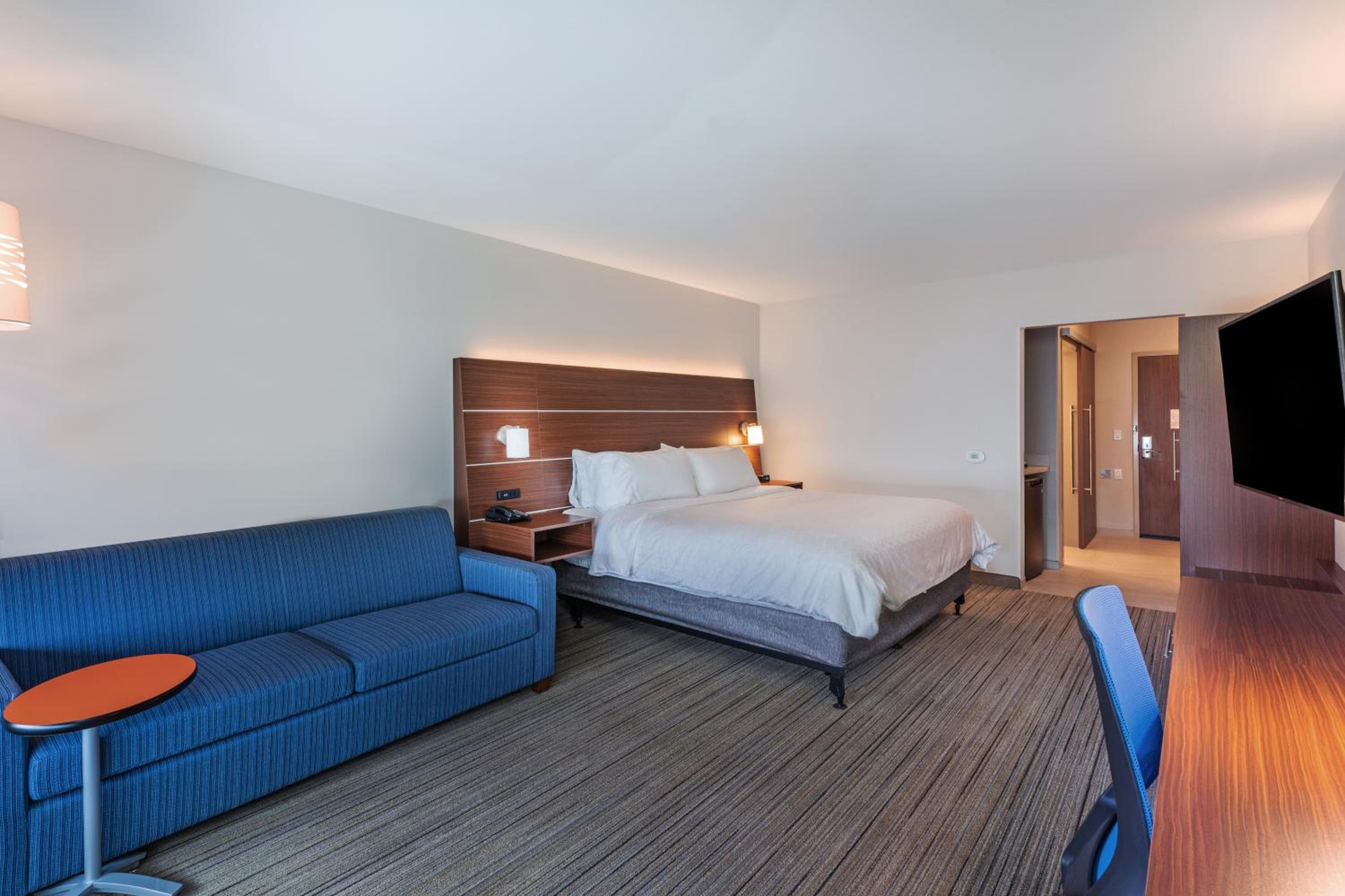 King Suite - Photo 1