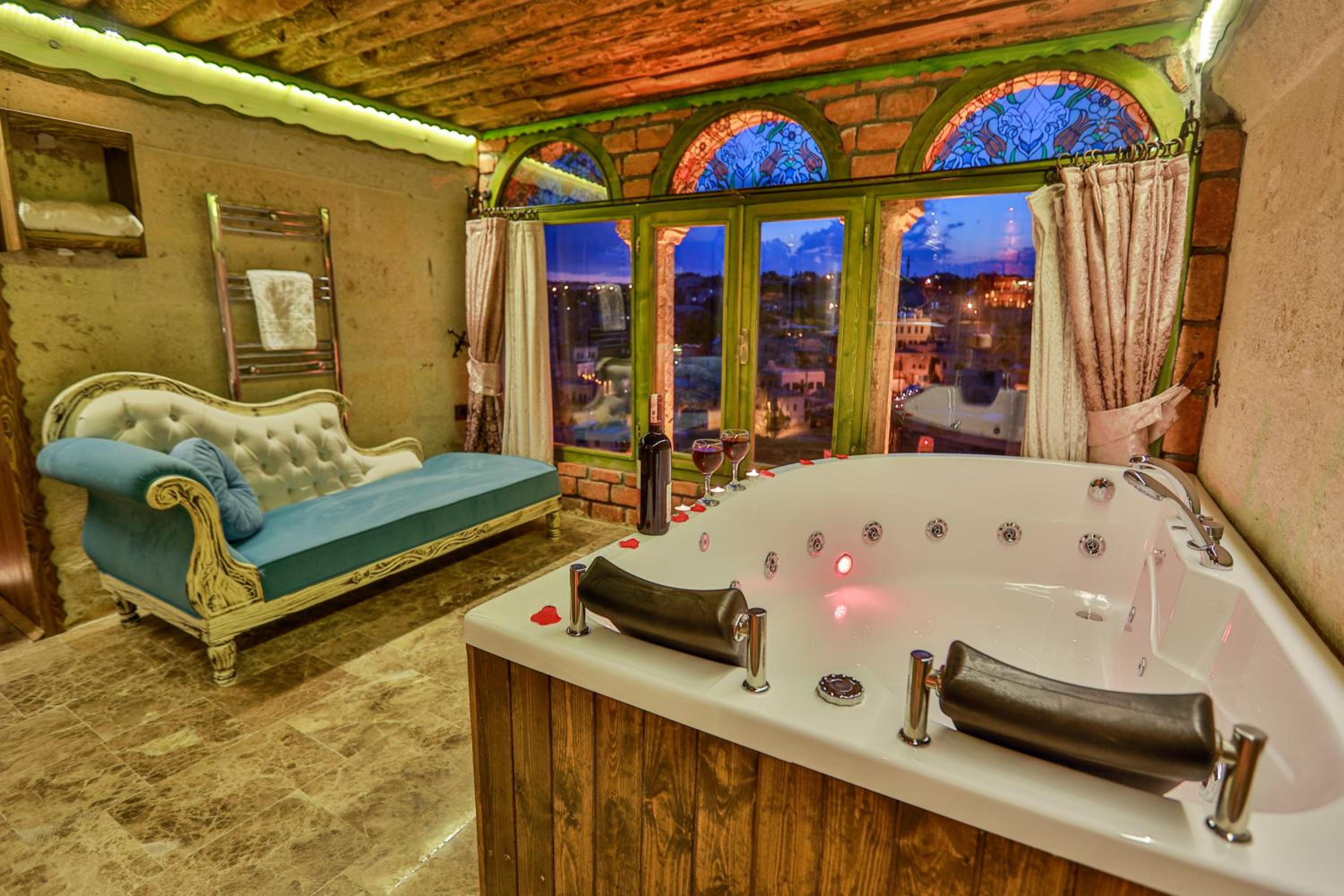 Suite with City View photo 1
