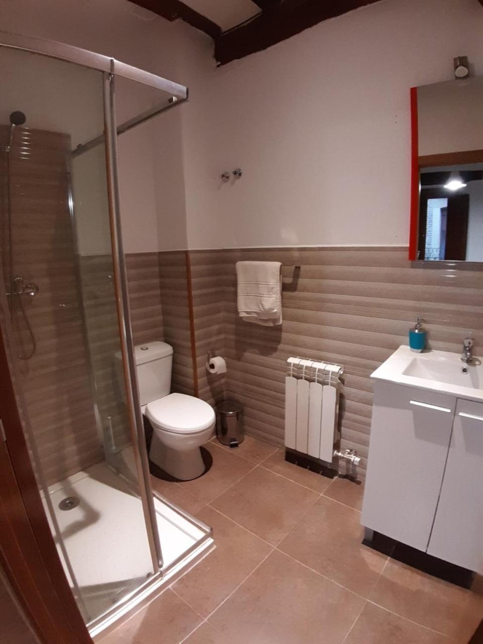 Four-Bedroom House - Photo 10