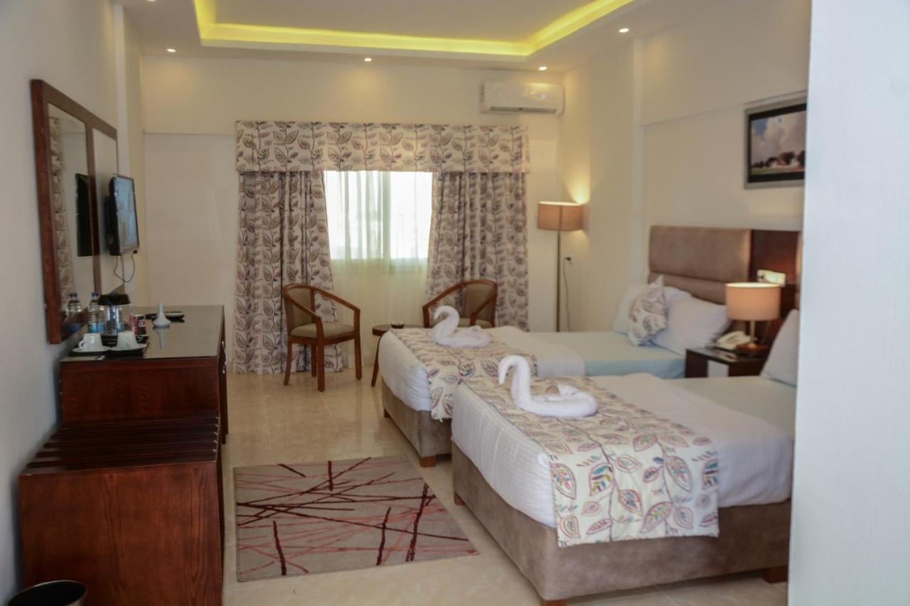 Double or Twin Room - Photo 16