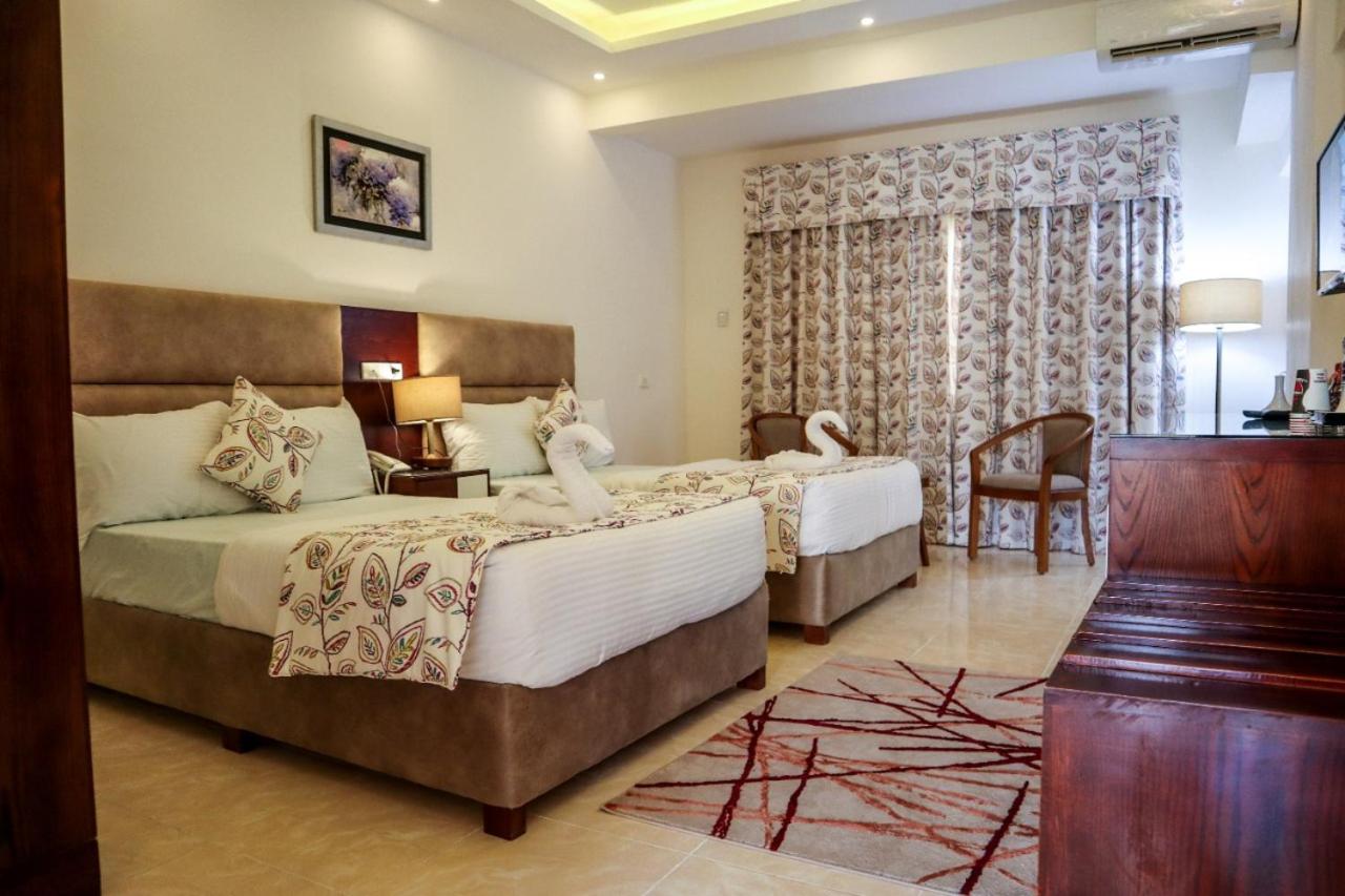 Double or Twin Room - Photo 23