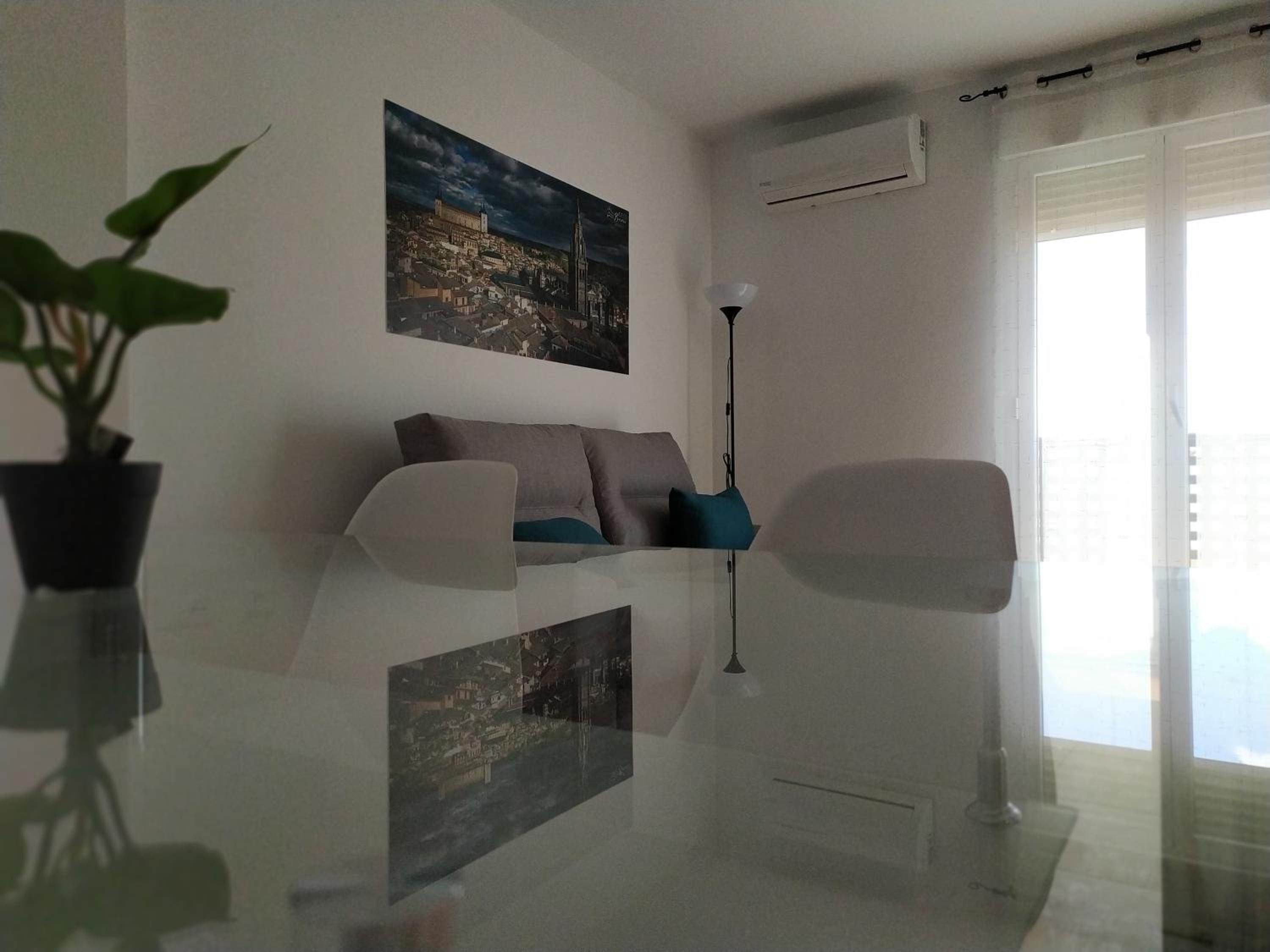 One-Bedroom Apartment - Photo 1