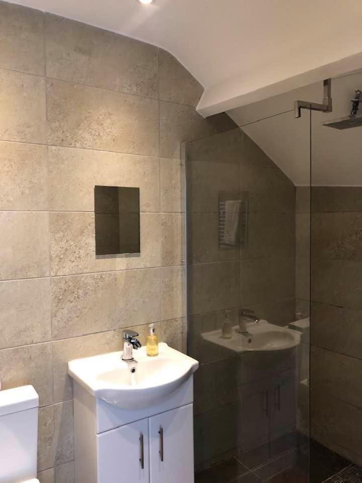 Three-Bedroom Apartment with Sea View photo 3
