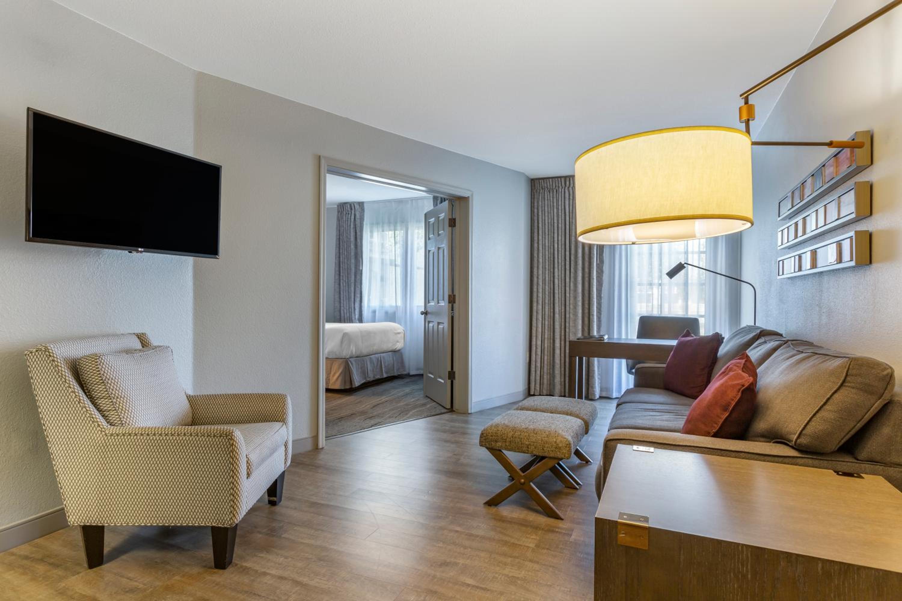 Suite with Two Double Beds - Patio - Photo 4