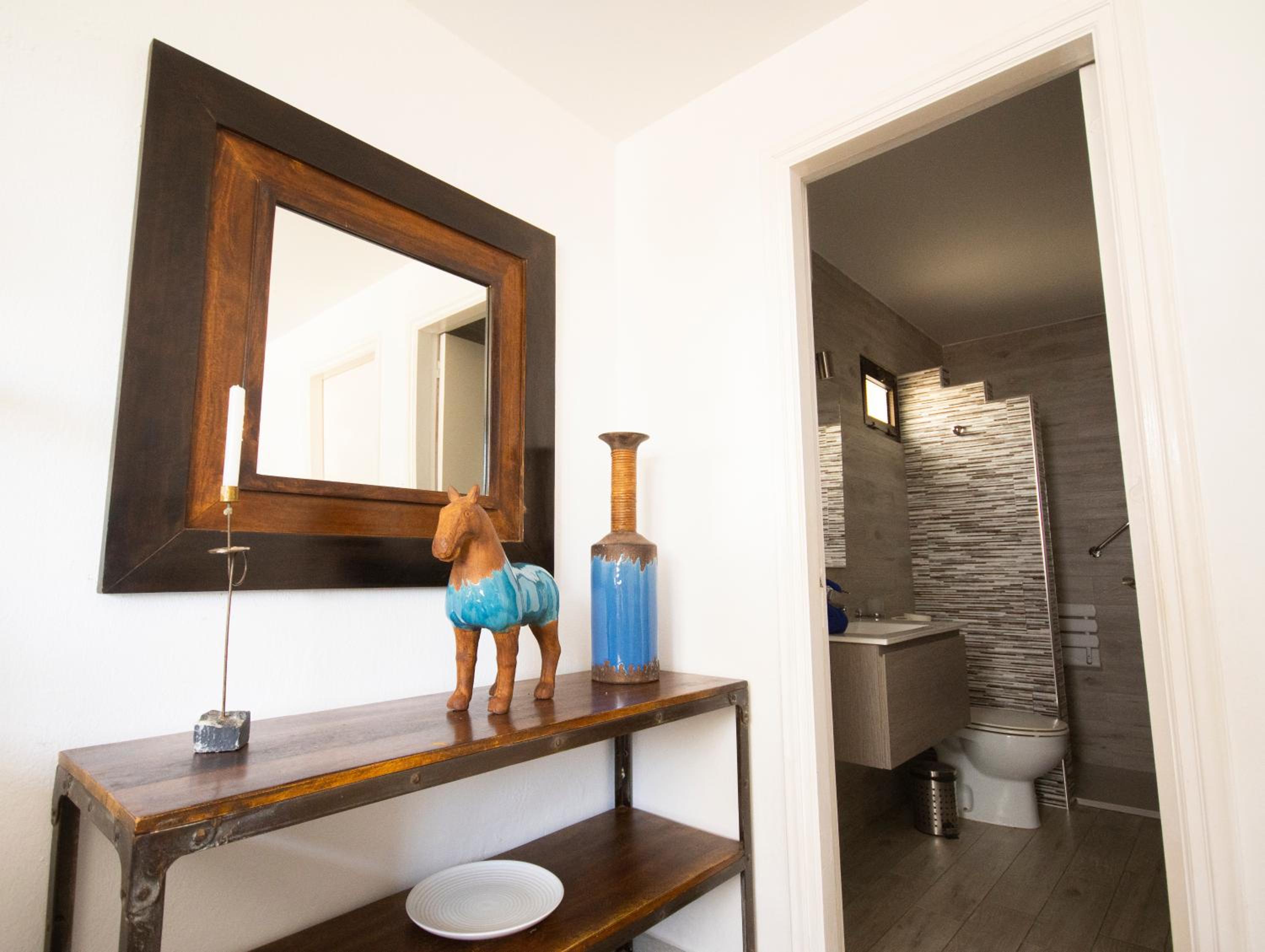 Deluxe Suite with Sea View photo 2
