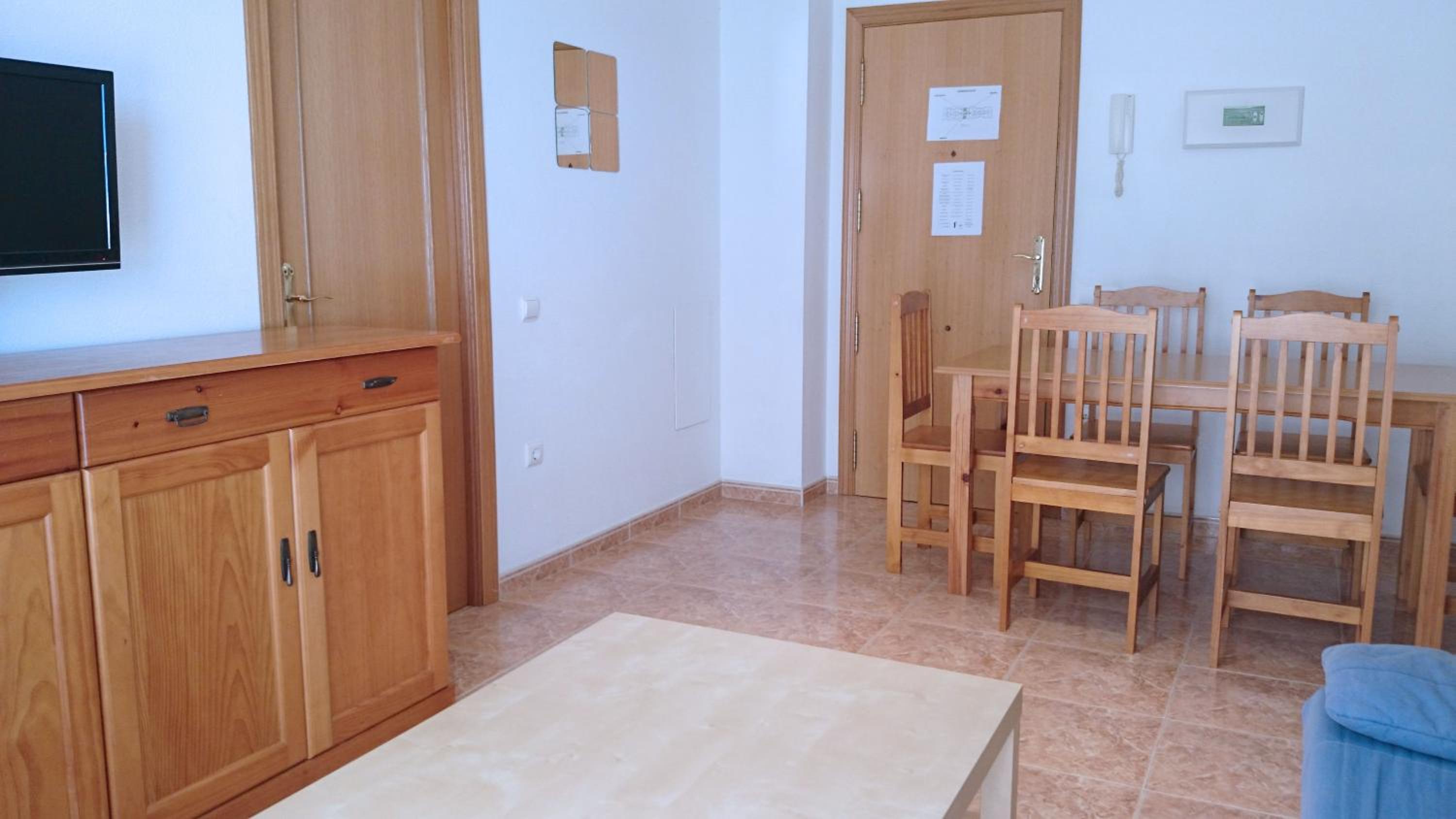 Apartamento de dos habitaciones con vista al mar
