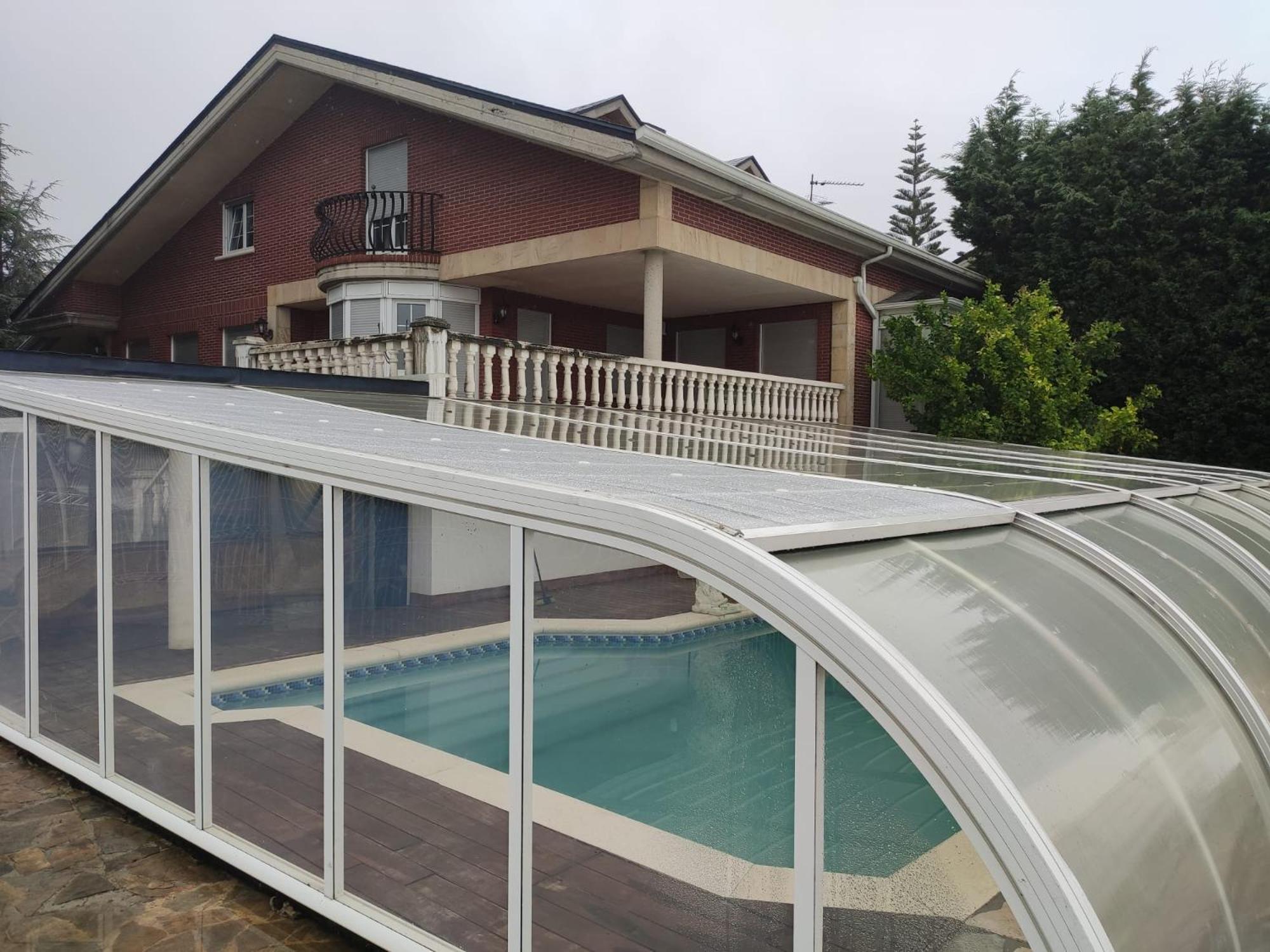 Superior Villa photo 2