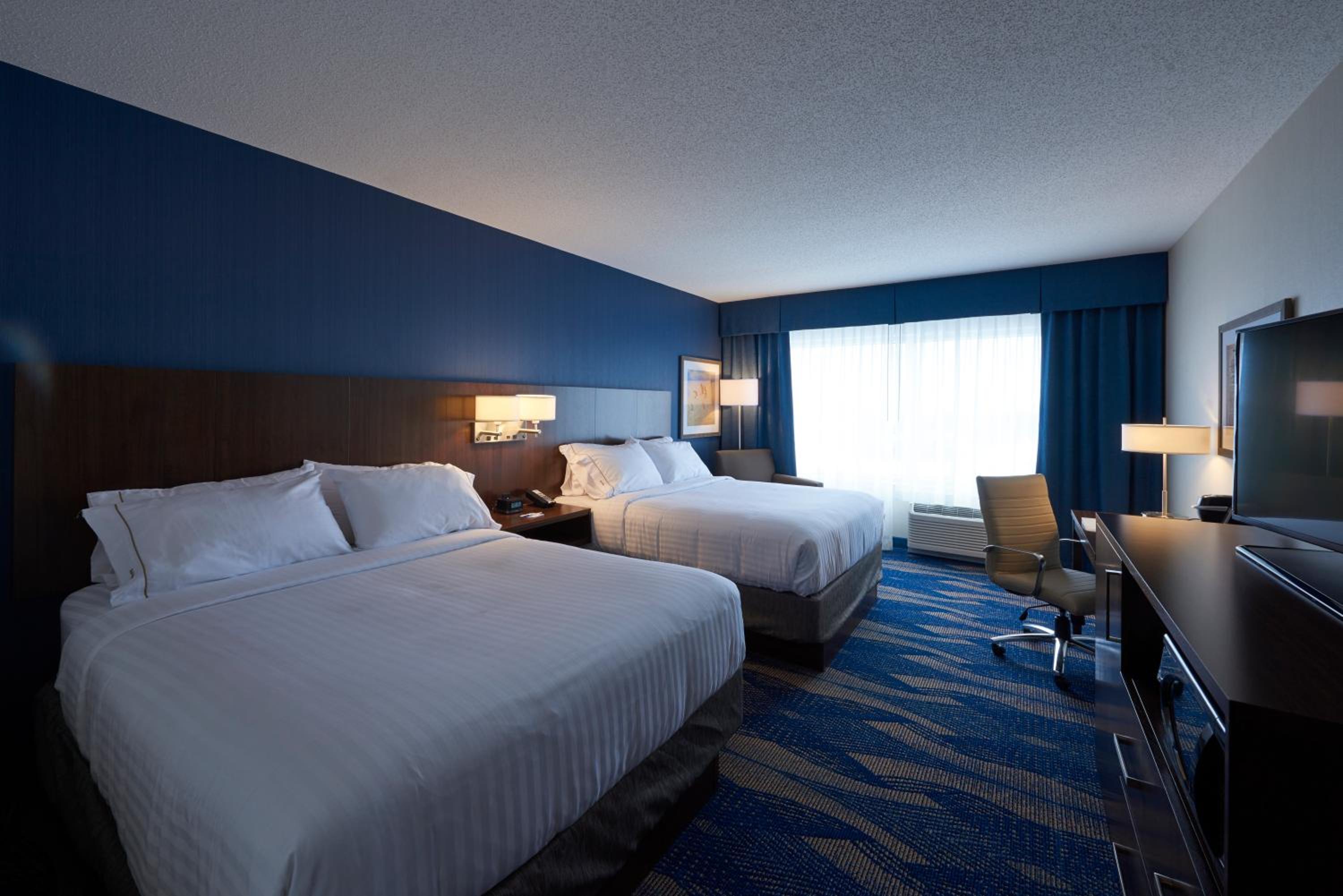 Standard Room with Two Queen Beds